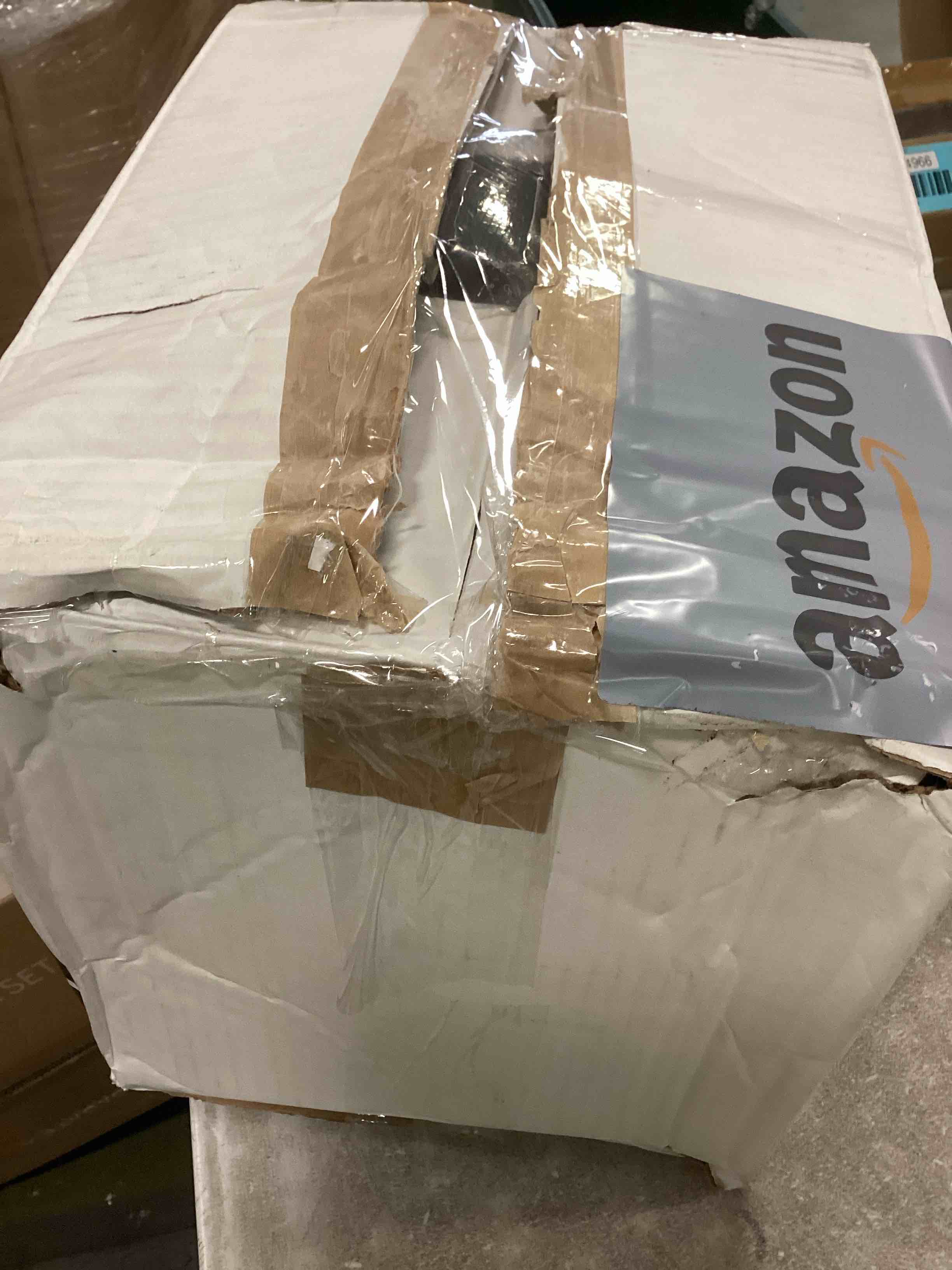 https://s3.amazonaws.com/lotting-images-prod/bidfta/BLU6504983_1718047834575.jpeg