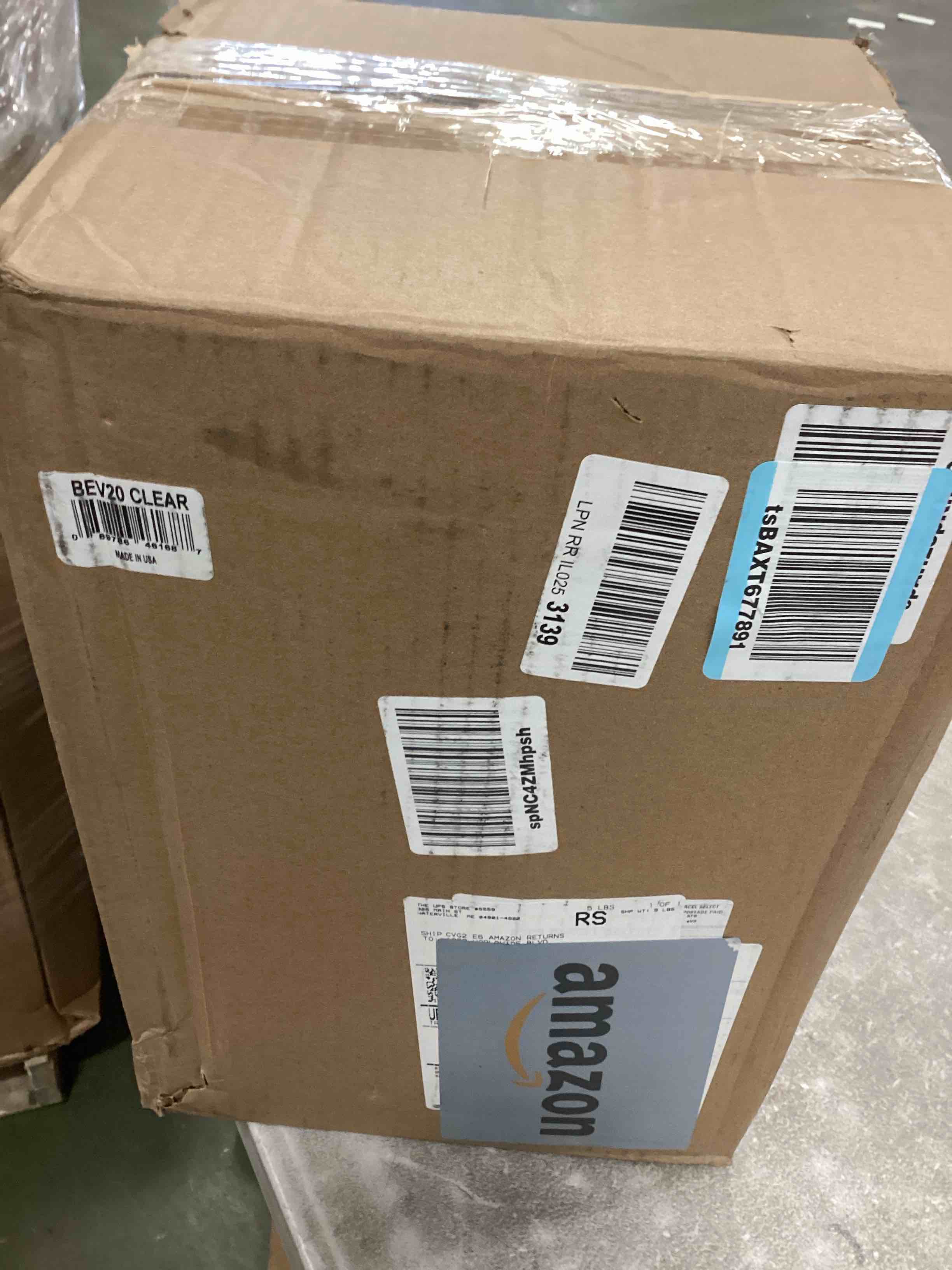 https://s3.amazonaws.com/lotting-images-prod/bidfta/BLU6504988_1718048367932.jpeg