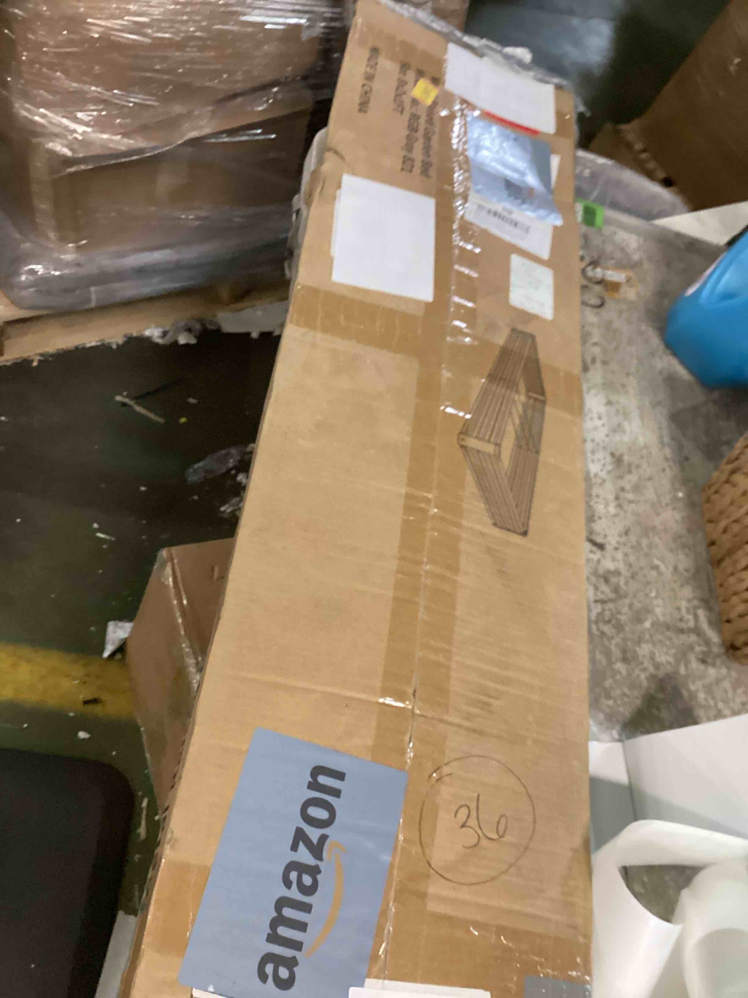 https://s3.amazonaws.com/lotting-images-prod/bidfta/BLU6507964_1717530751863.jpeg