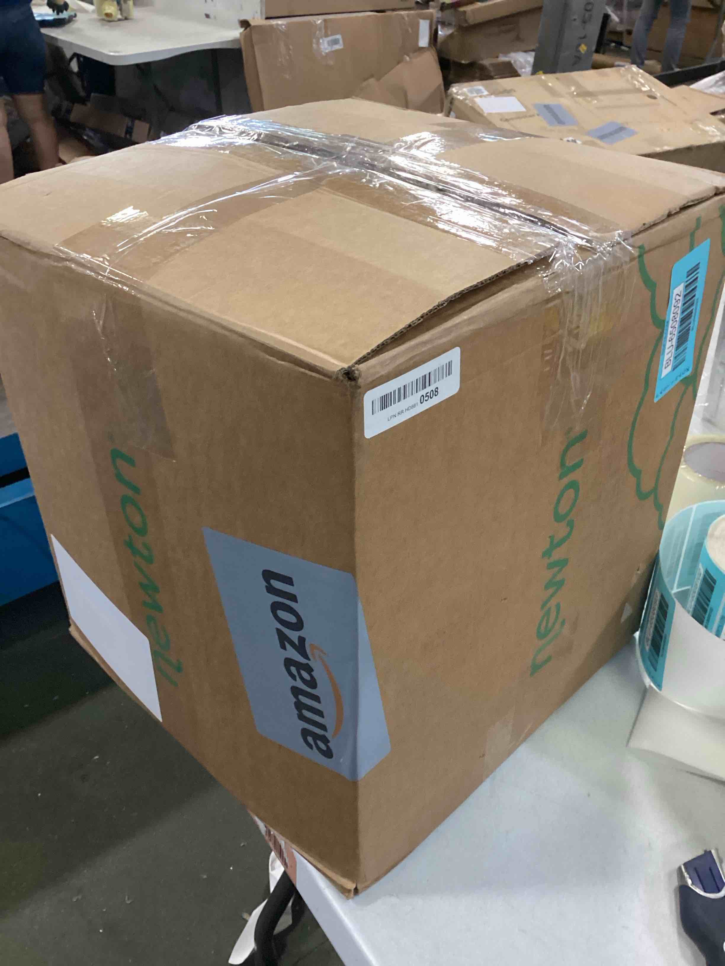 https://s3.amazonaws.com/lotting-images-prod/bidfta/BLU6508092_1717600346211.jpeg