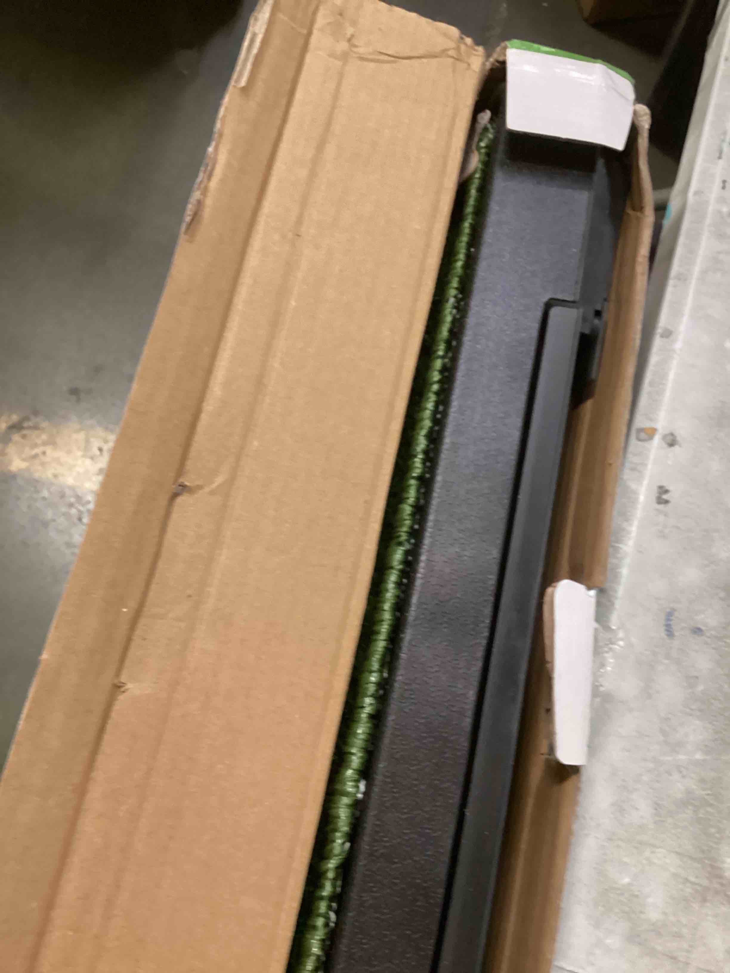https://s3.amazonaws.com/lotting-images-prod/bidfta/BLU6508484_1717759114226.jpeg