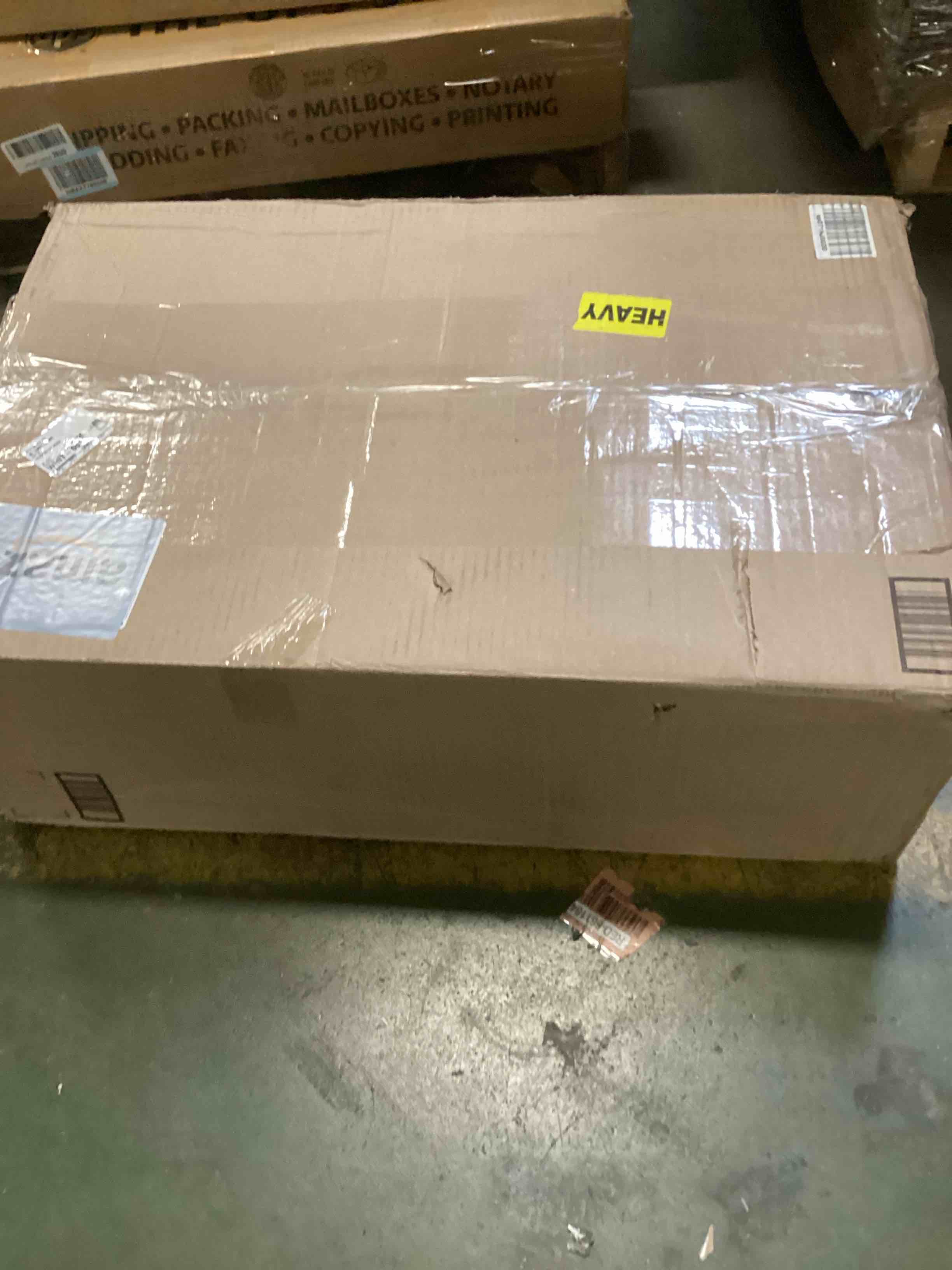 https://s3.amazonaws.com/lotting-images-prod/bidfta/BLU6508662_1717782155576.jpeg
