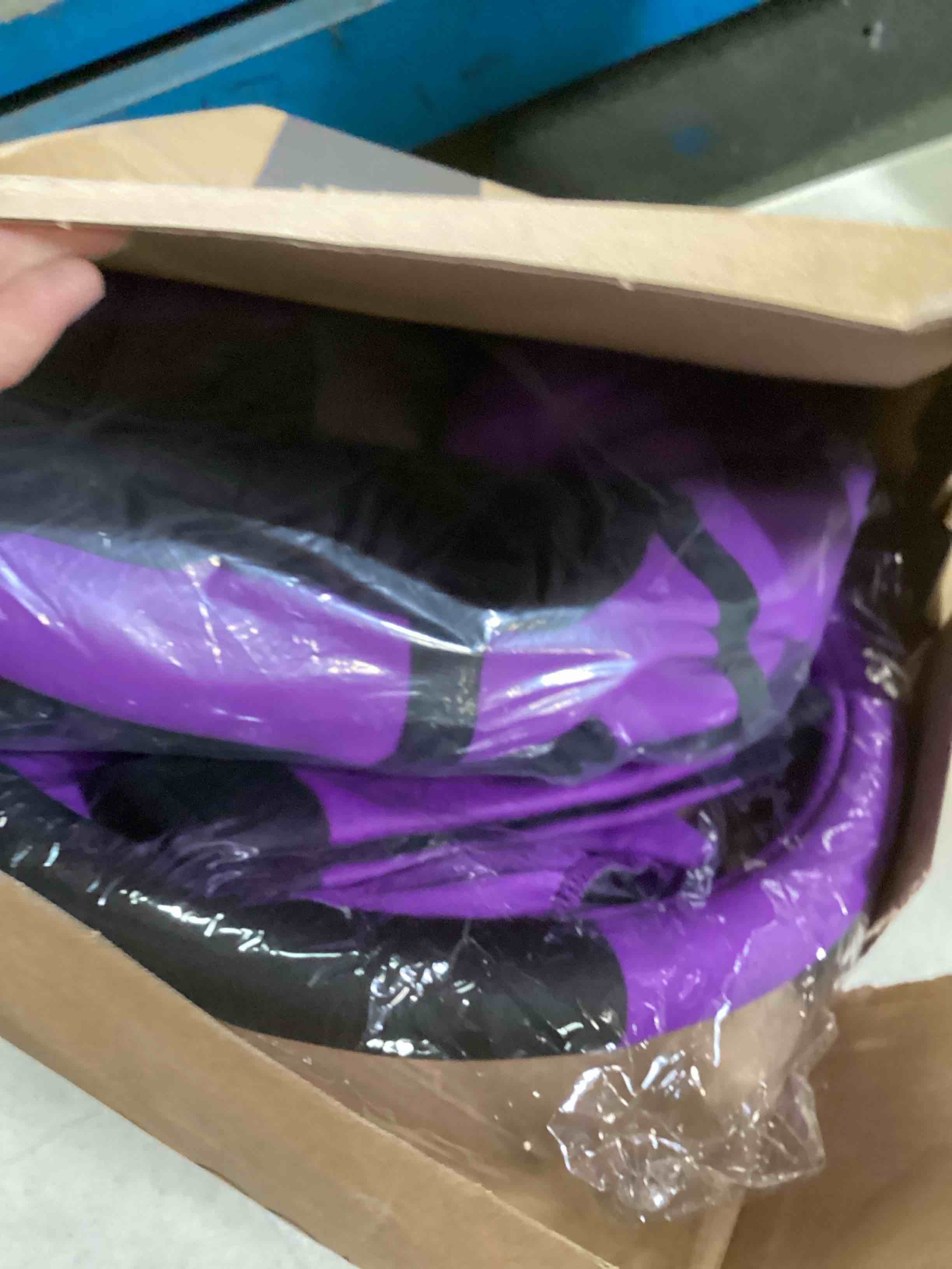 https://s3.amazonaws.com/lotting-images-prod/bidfta/BLU6508791_1718033134406.jpeg