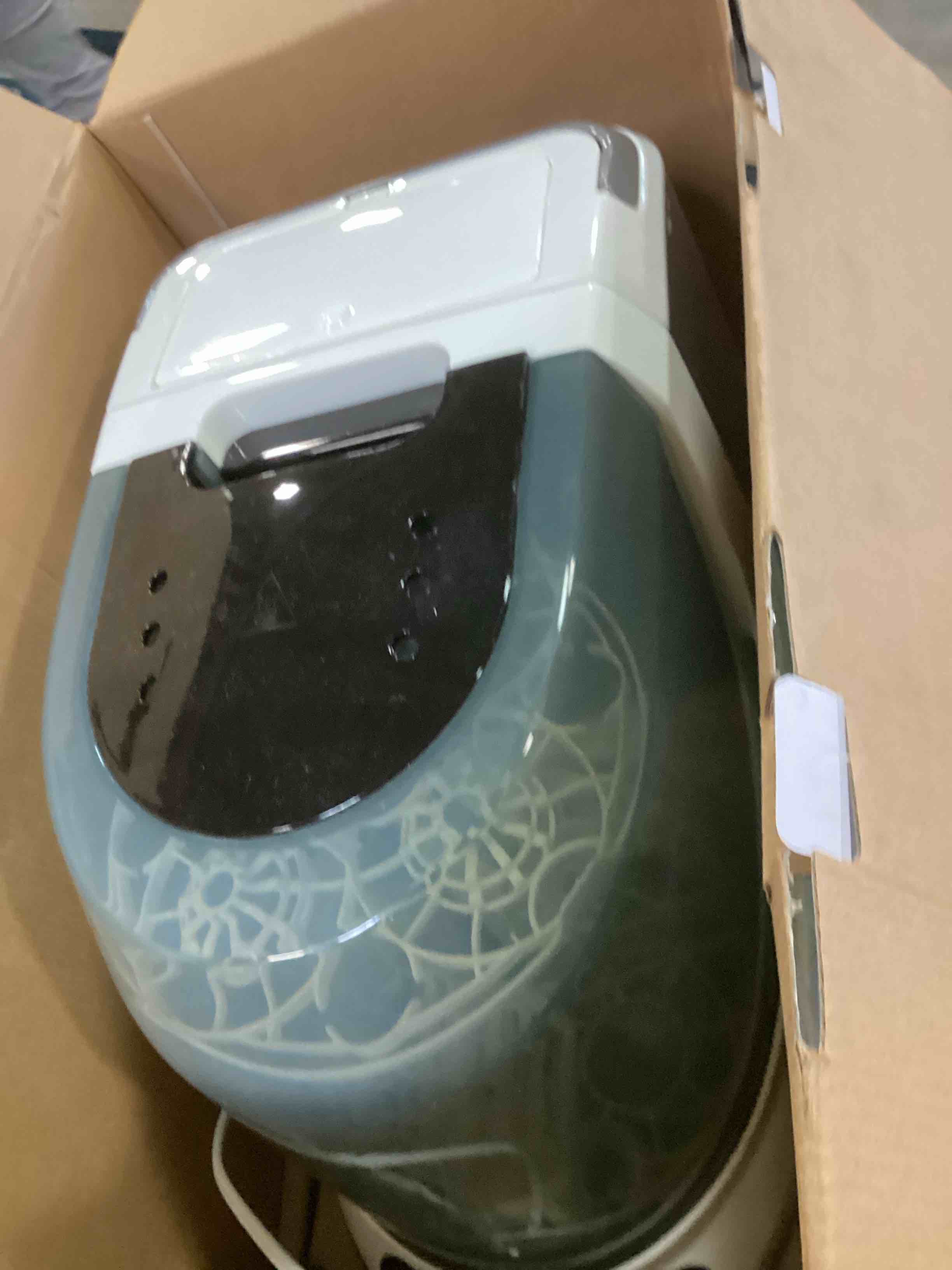 https://s3.amazonaws.com/lotting-images-prod/bidfta/BLU6508939_1718111575018.jpeg