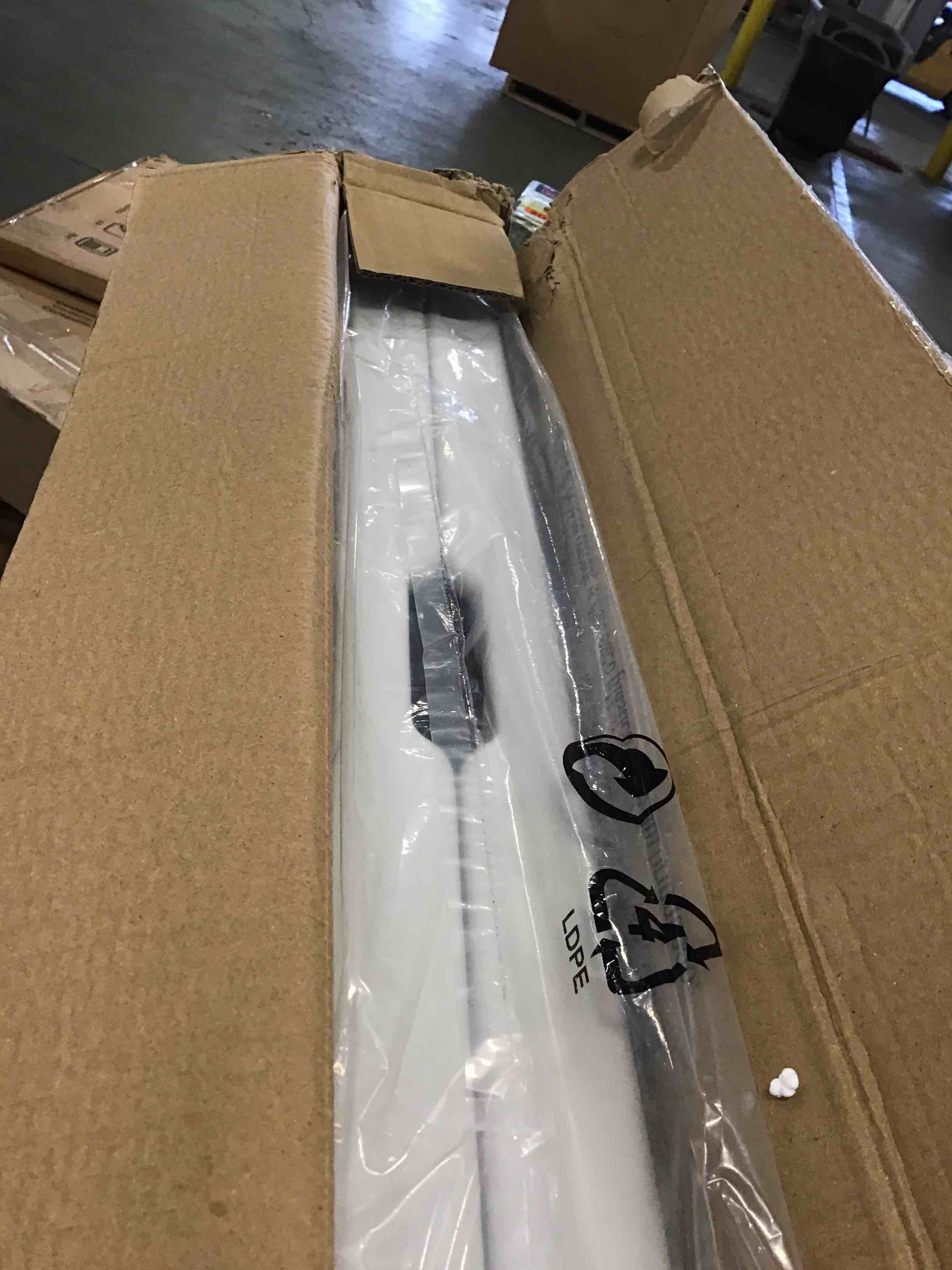 https://s3.amazonaws.com/lotting-images-prod/bidfta/BLU6509188_1718029794197.jpeg