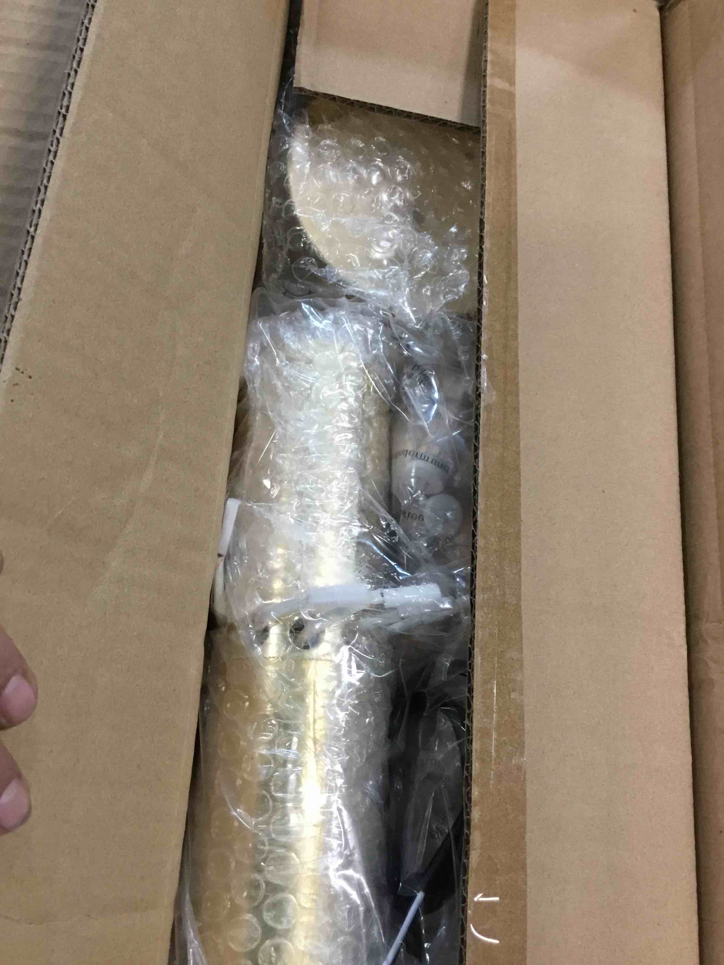 https://s3.amazonaws.com/lotting-images-prod/bidfta/BLU6509501_1718132249423.jpeg