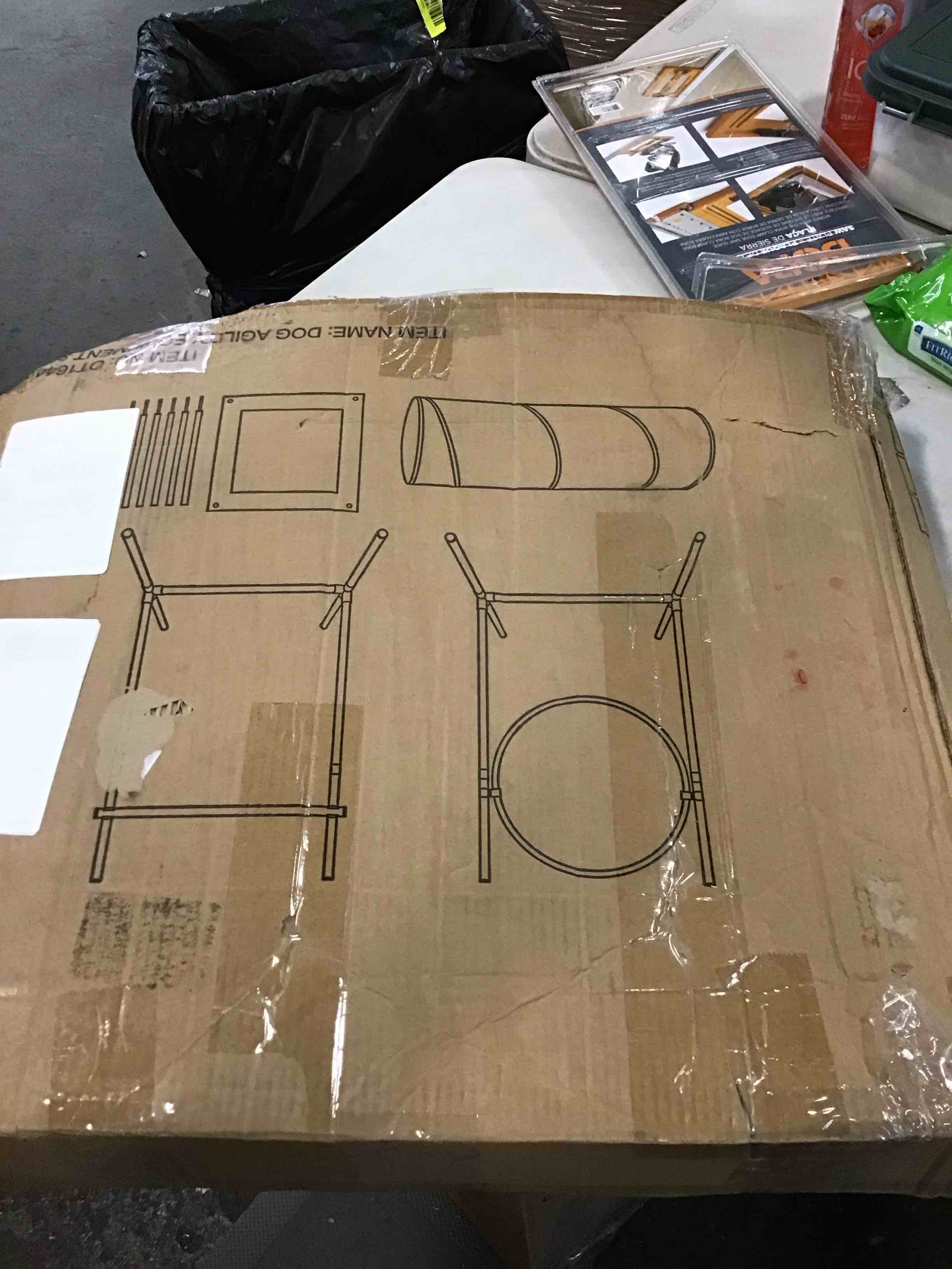 https://s3.amazonaws.com/lotting-images-prod/bidfta/BLU6509564_1718195378469.jpeg