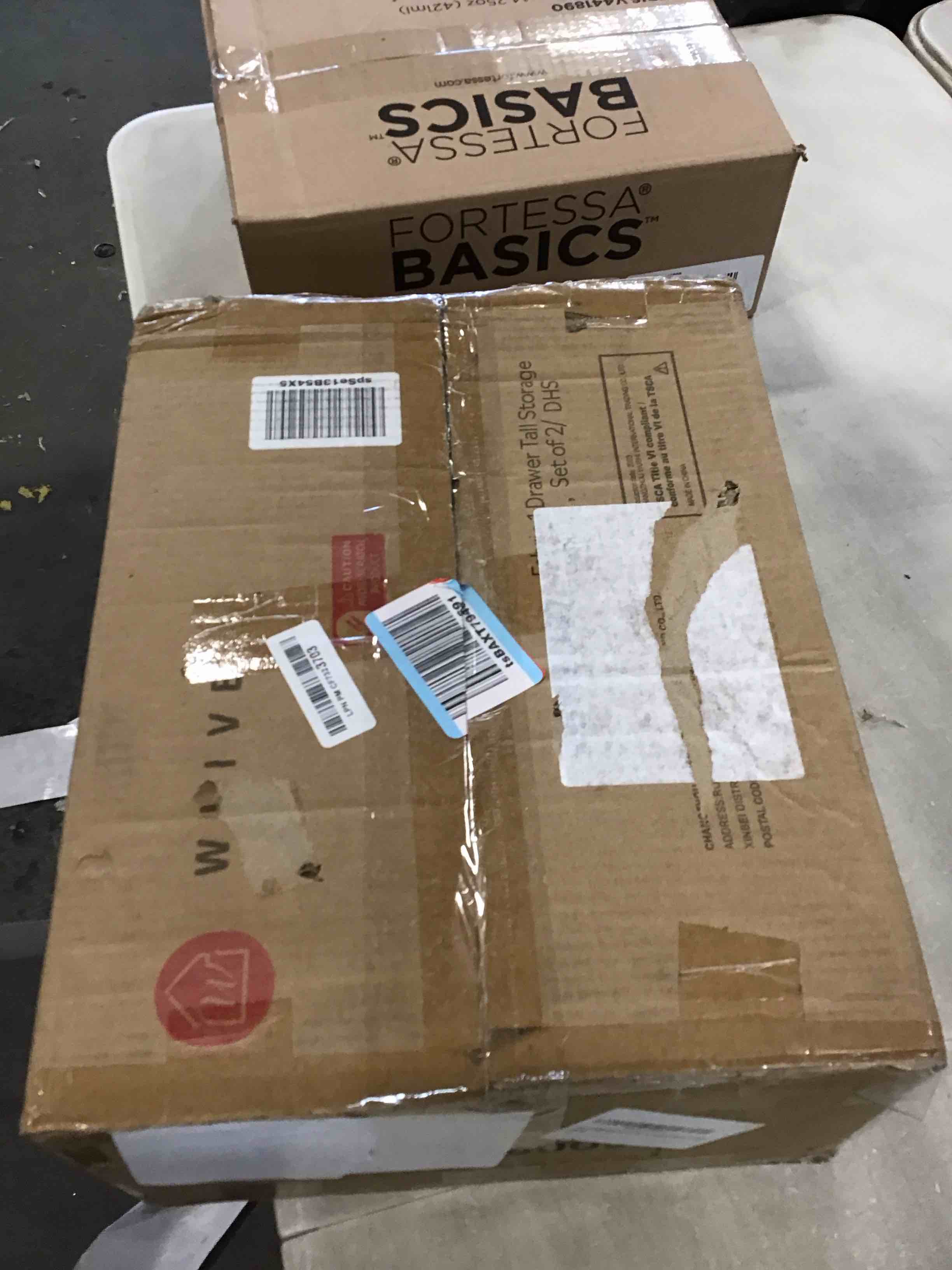 https://s3.amazonaws.com/lotting-images-prod/bidfta/BLU6509677_1718209620395.jpeg