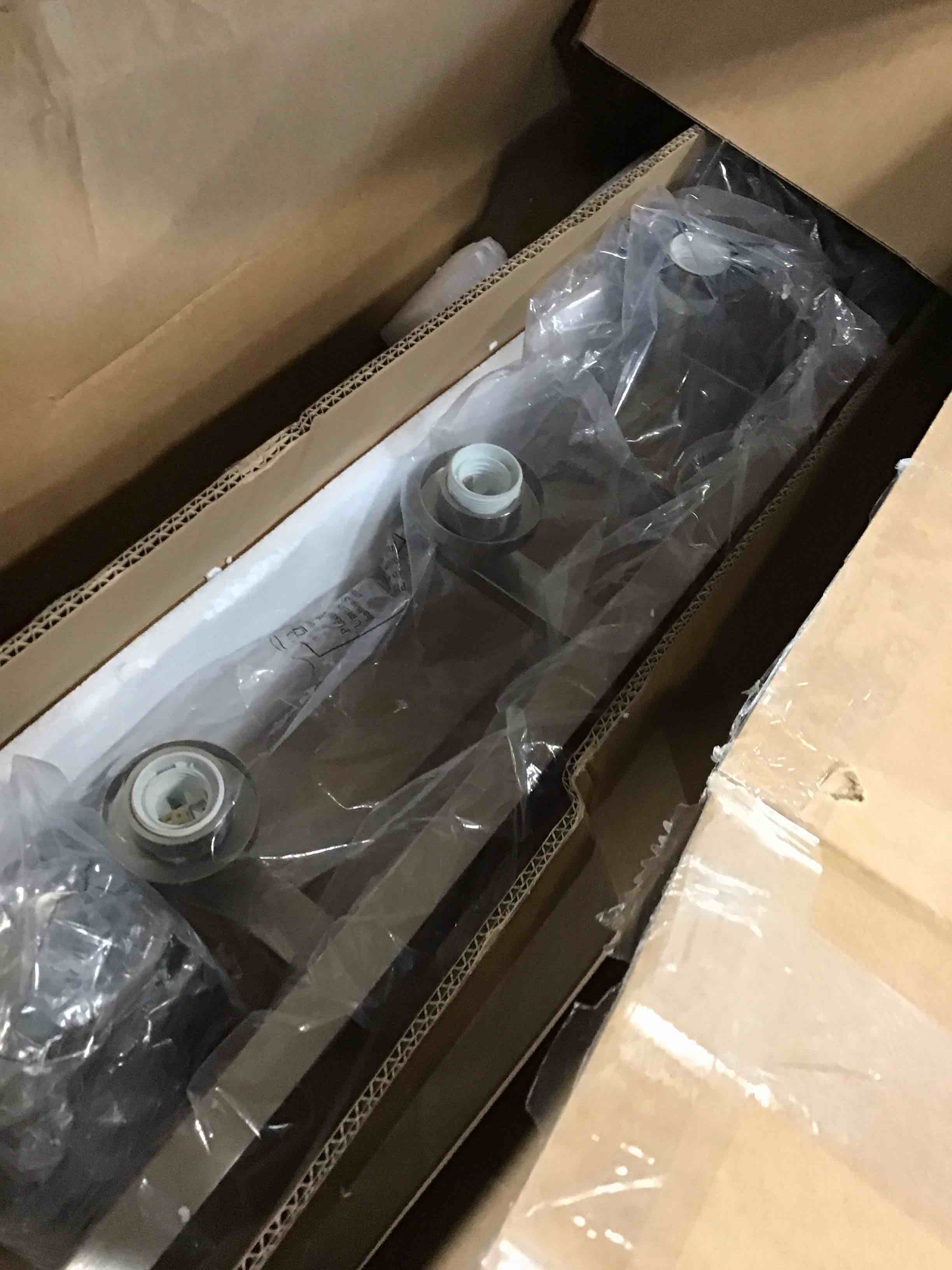 https://s3.amazonaws.com/lotting-images-prod/bidfta/BLU6509995_1718308097349.jpeg