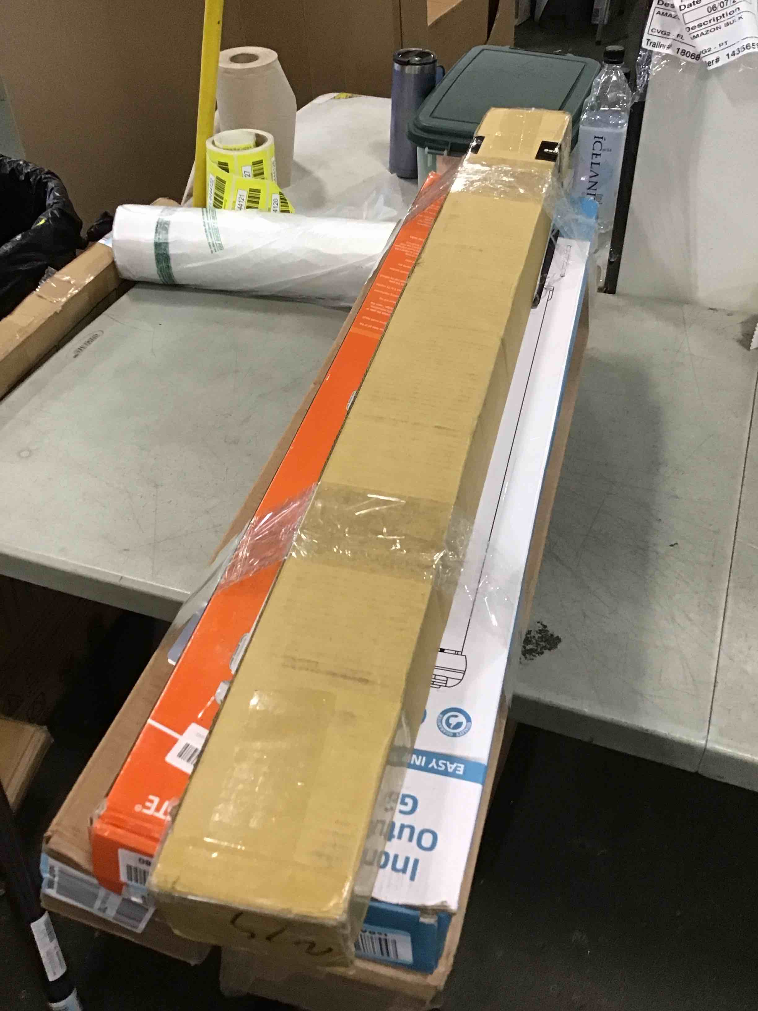 https://s3.amazonaws.com/lotting-images-prod/bidfta/BLU6510060_1718369453877.jpeg