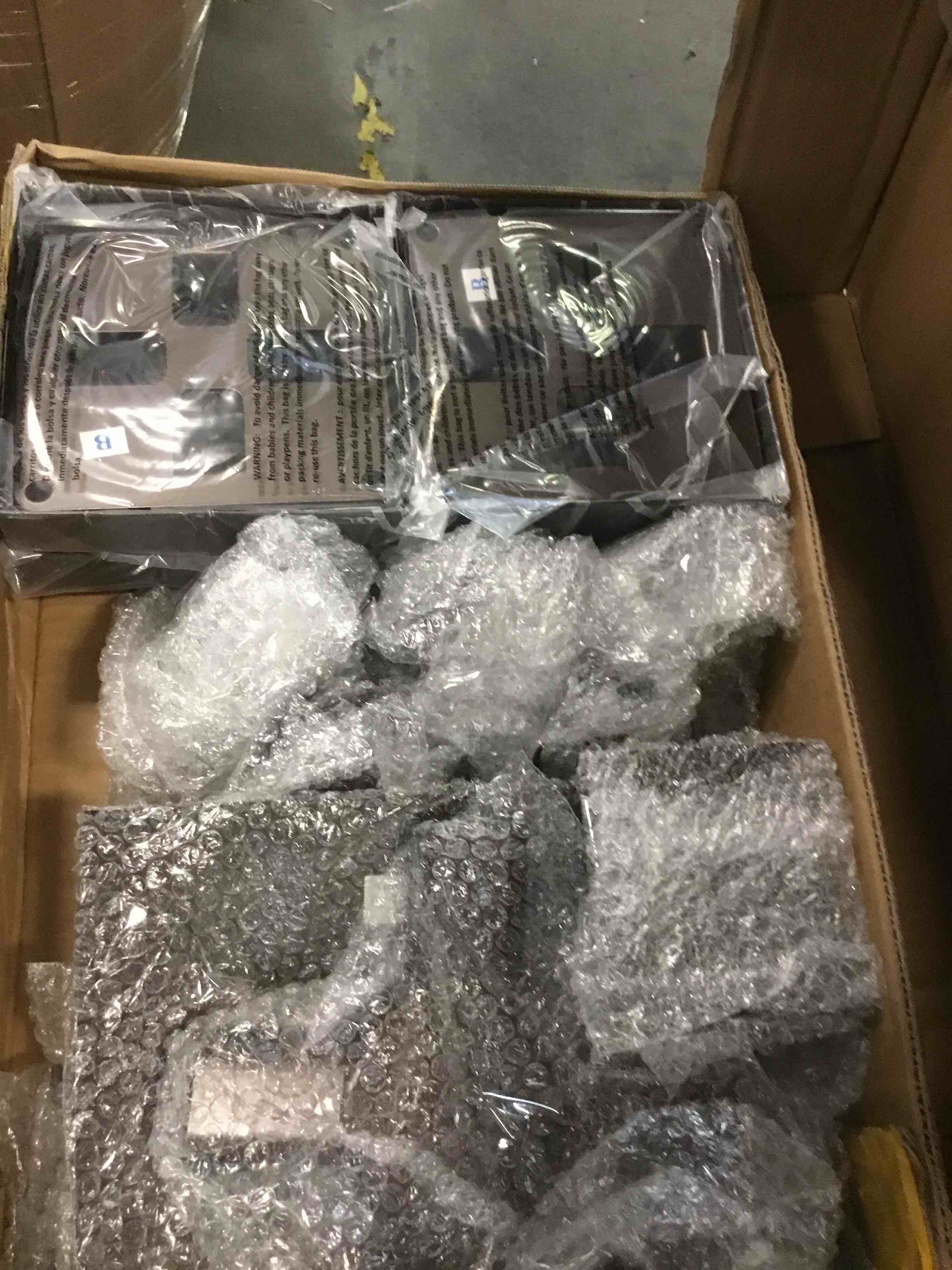 https://s3.amazonaws.com/lotting-images-prod/bidfta/BLU6510402_1718552526236.jpeg