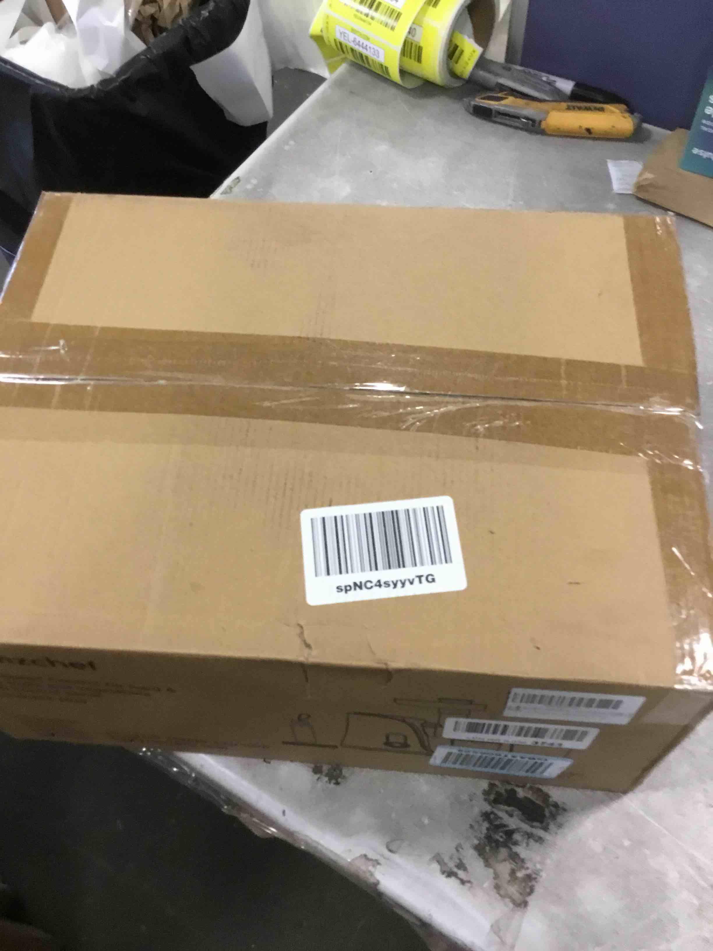 https://s3.amazonaws.com/lotting-images-prod/bidfta/BLU6510404_1718552751256.jpeg