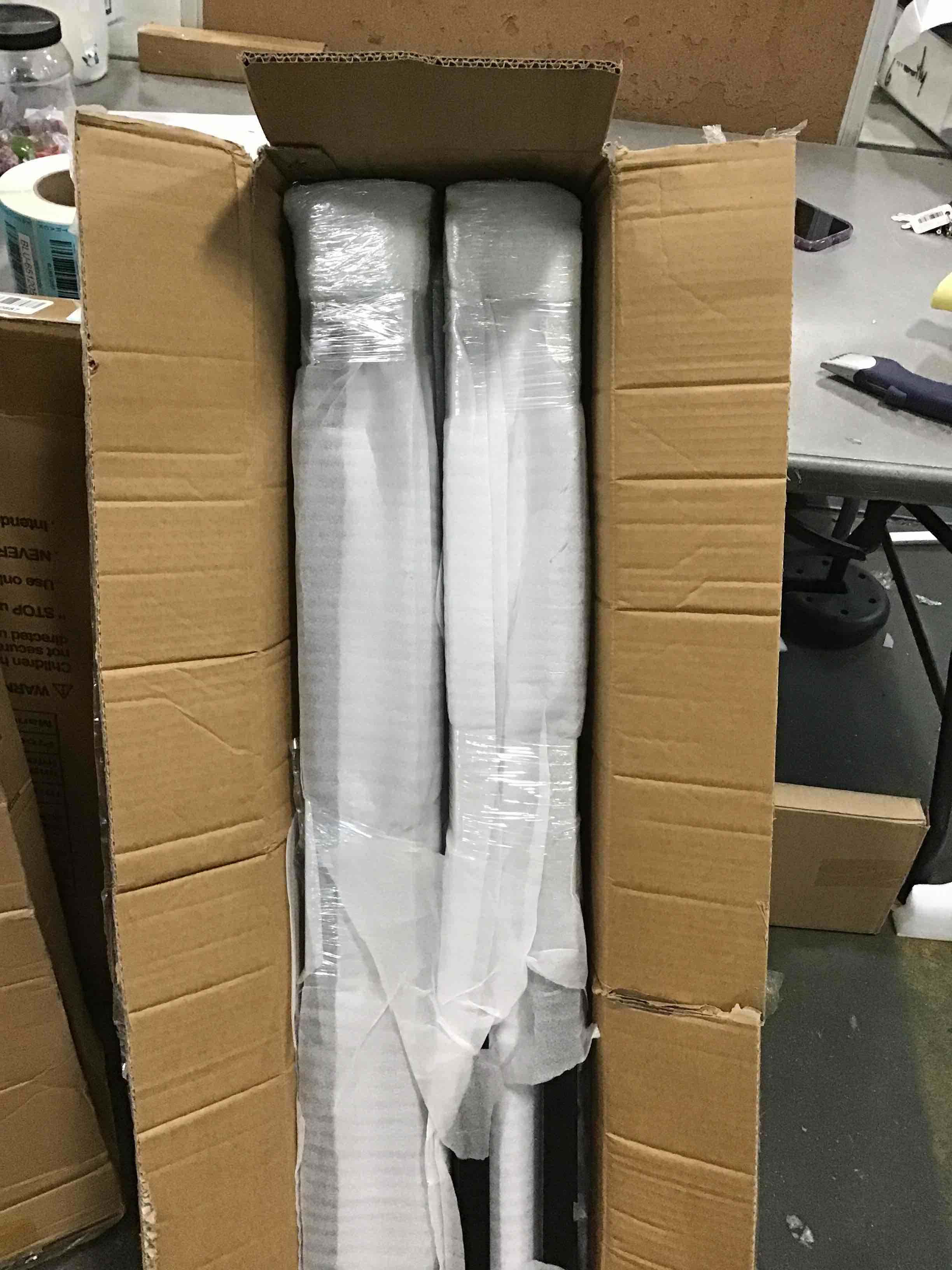 https://s3.amazonaws.com/lotting-images-prod/bidfta/BLU6512052_1718944402000.jpeg