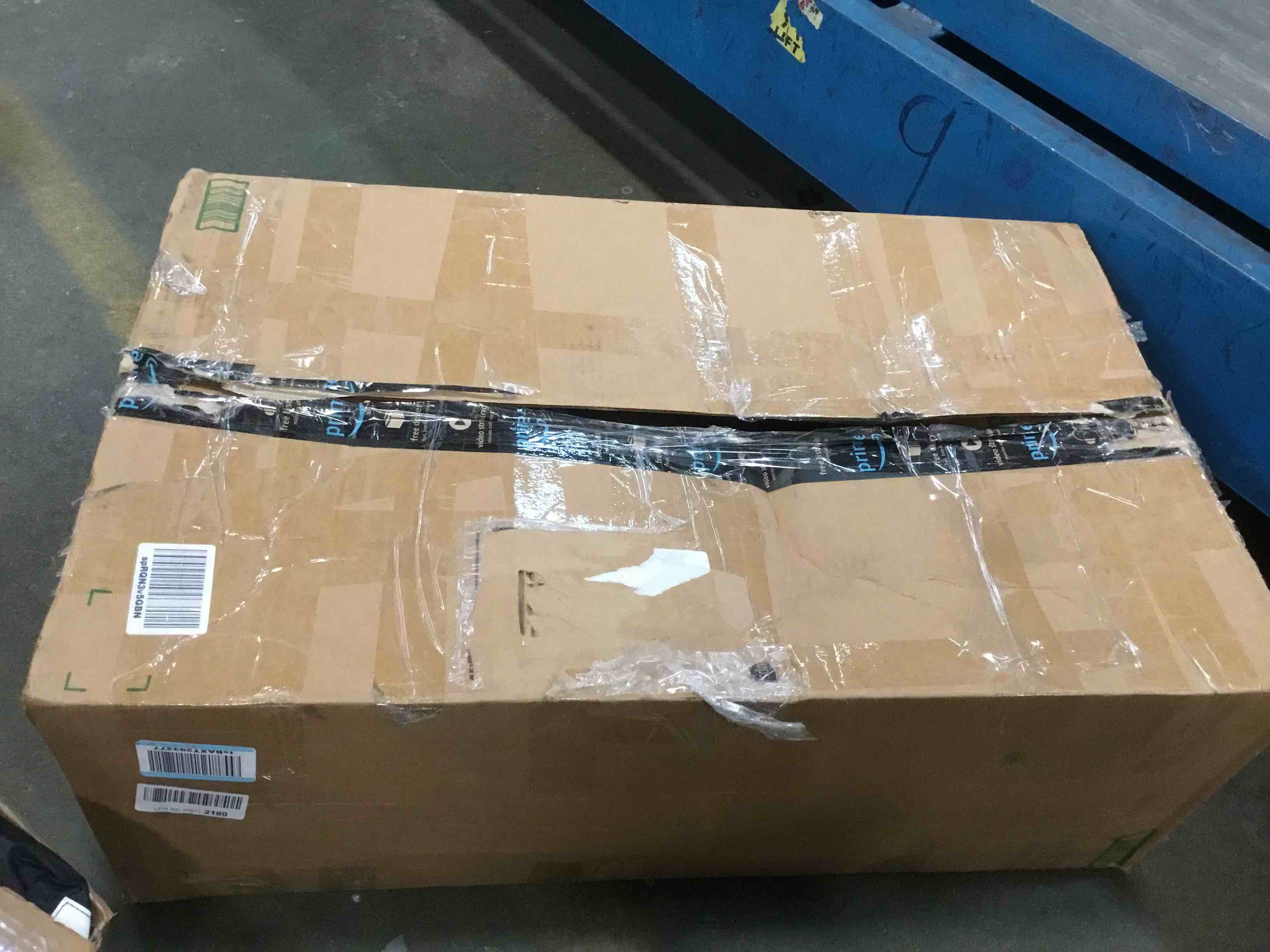 https://s3.amazonaws.com/lotting-images-prod/bidfta/BLU6512107_1718987257585.jpeg
