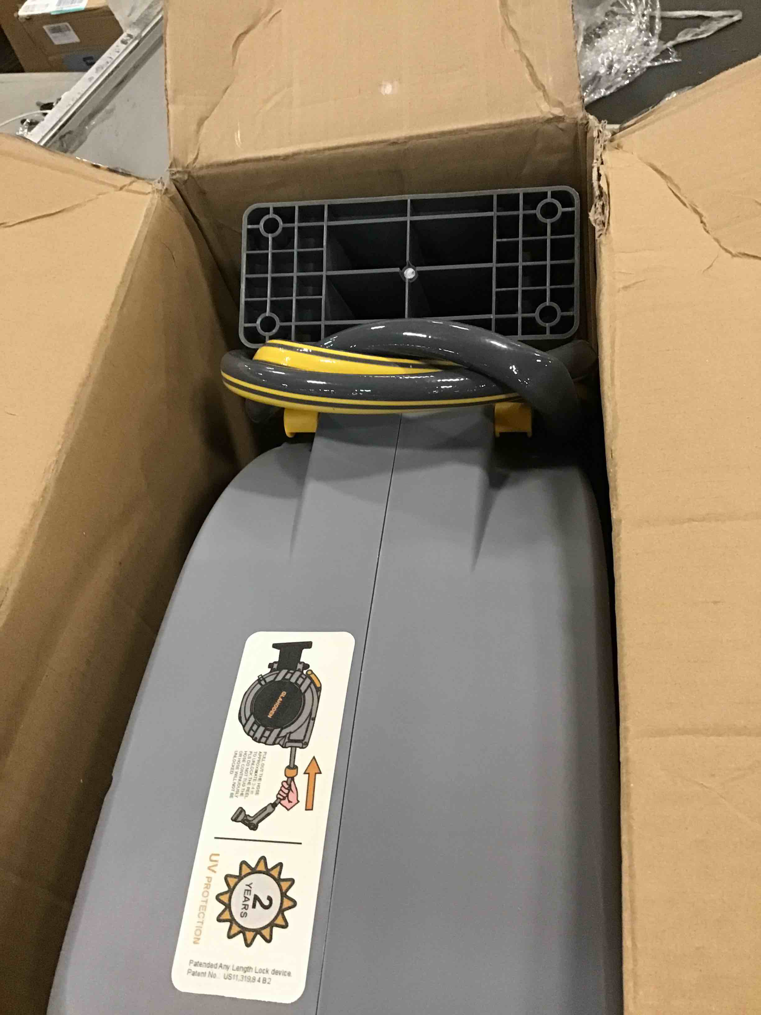 https://s3.amazonaws.com/lotting-images-prod/bidfta/BLU6512277_1719022566873.jpeg