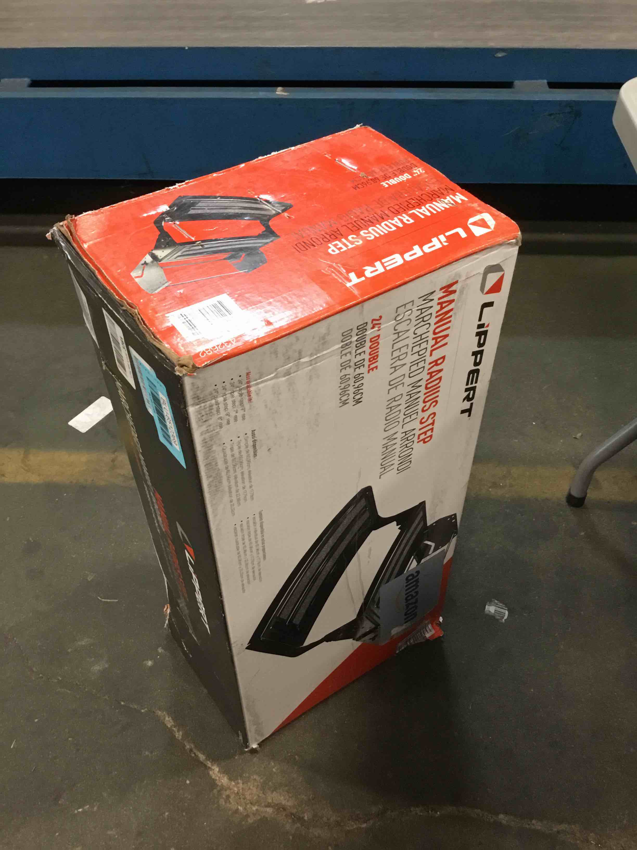 https://s3.amazonaws.com/lotting-images-prod/bidfta/BLU6512369_1719231165624.jpeg