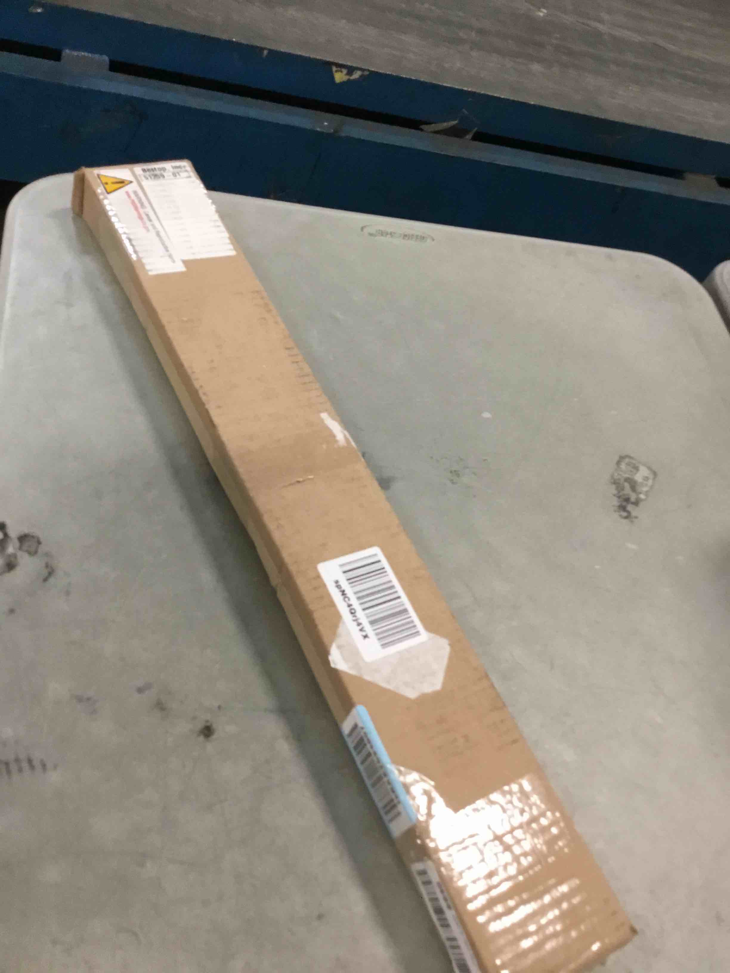 https://s3.amazonaws.com/lotting-images-prod/bidfta/BLU6512385_1719232515770.jpeg