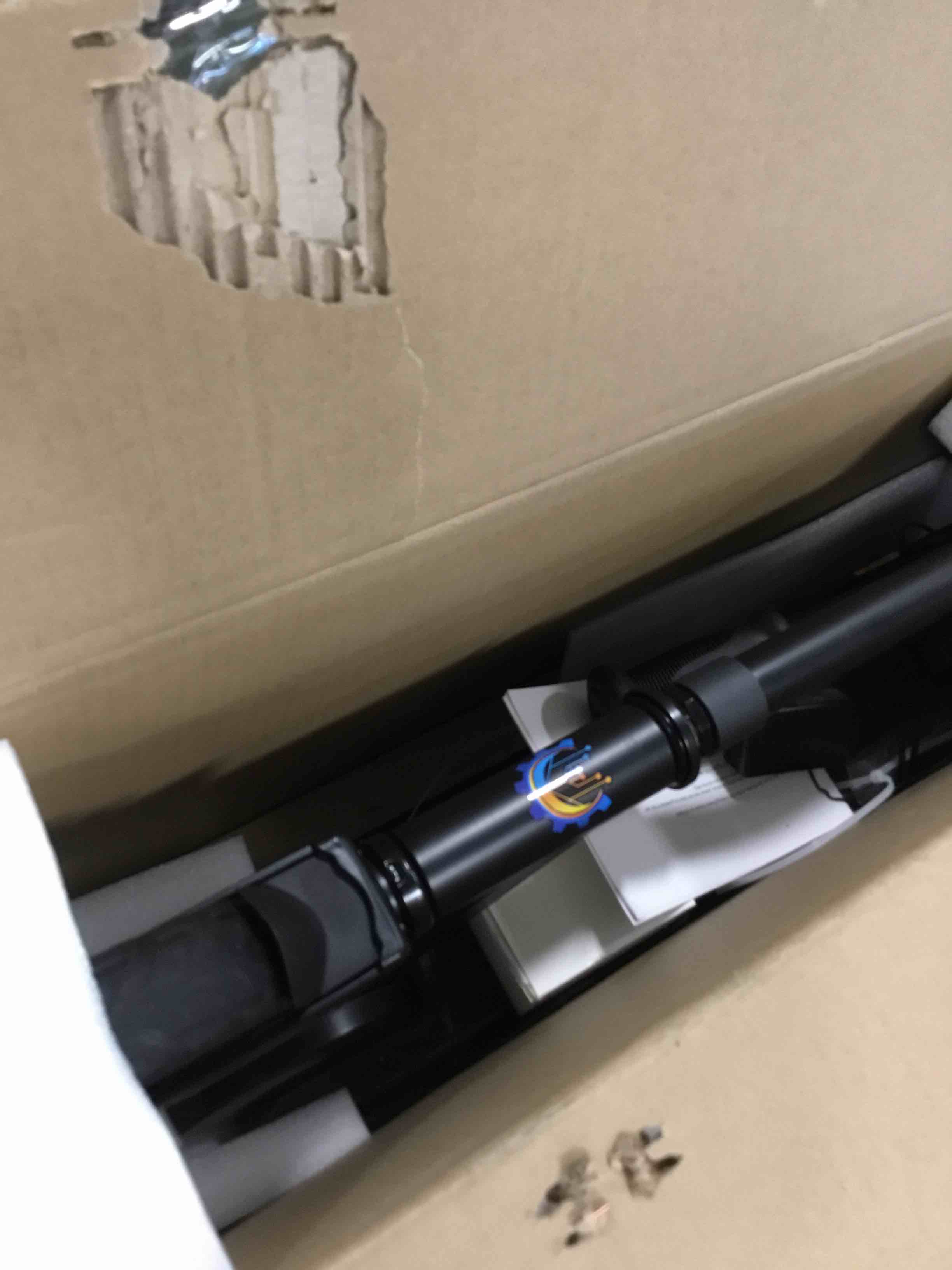 https://s3.amazonaws.com/lotting-images-prod/bidfta/BLU6512478_1719243966028.jpeg