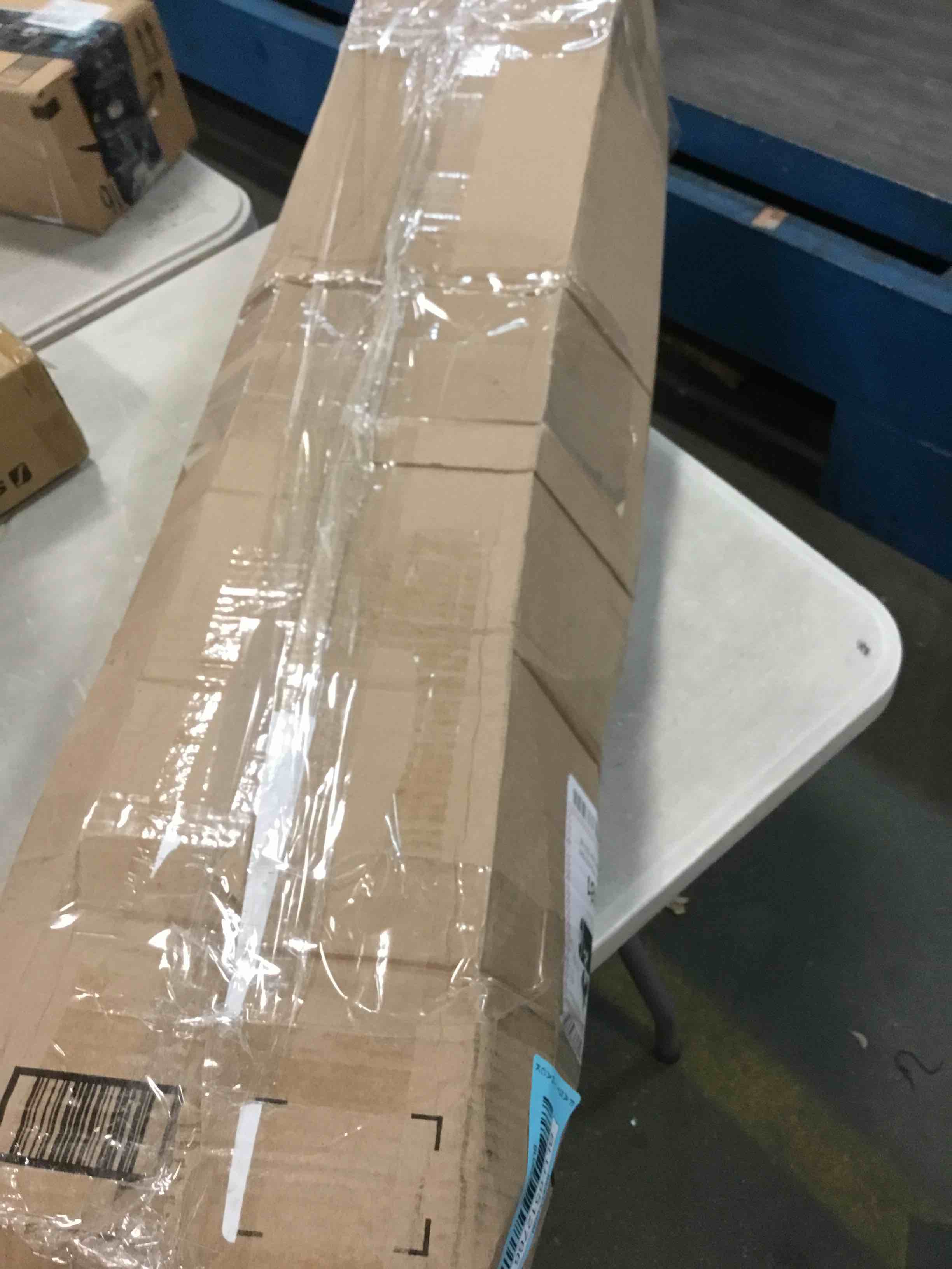 https://s3.amazonaws.com/lotting-images-prod/bidfta/BLU6512766_1719323656823.jpeg