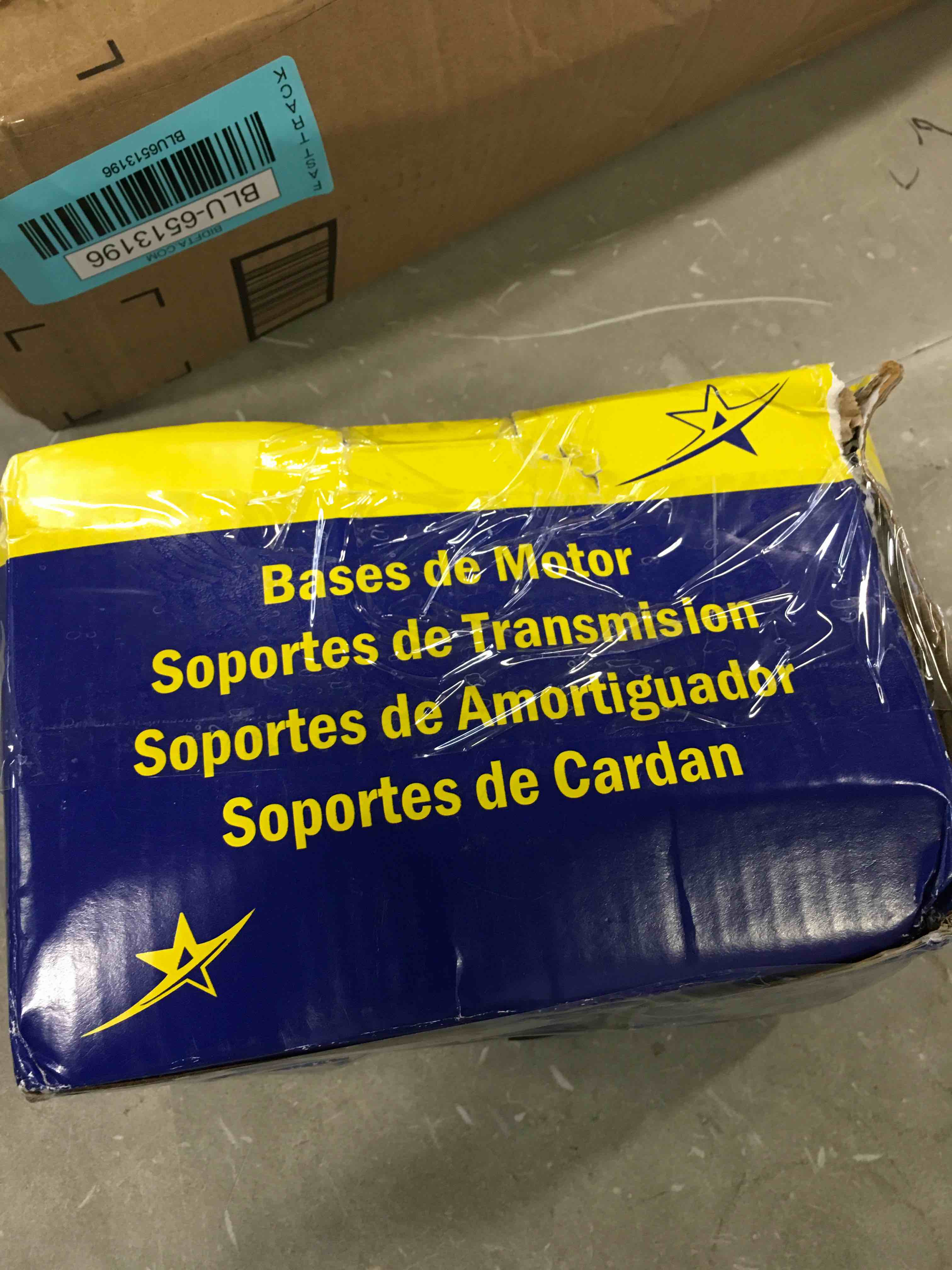 https://s3.amazonaws.com/lotting-images-prod/bidfta/BLU6513199_1719414147044.jpeg
