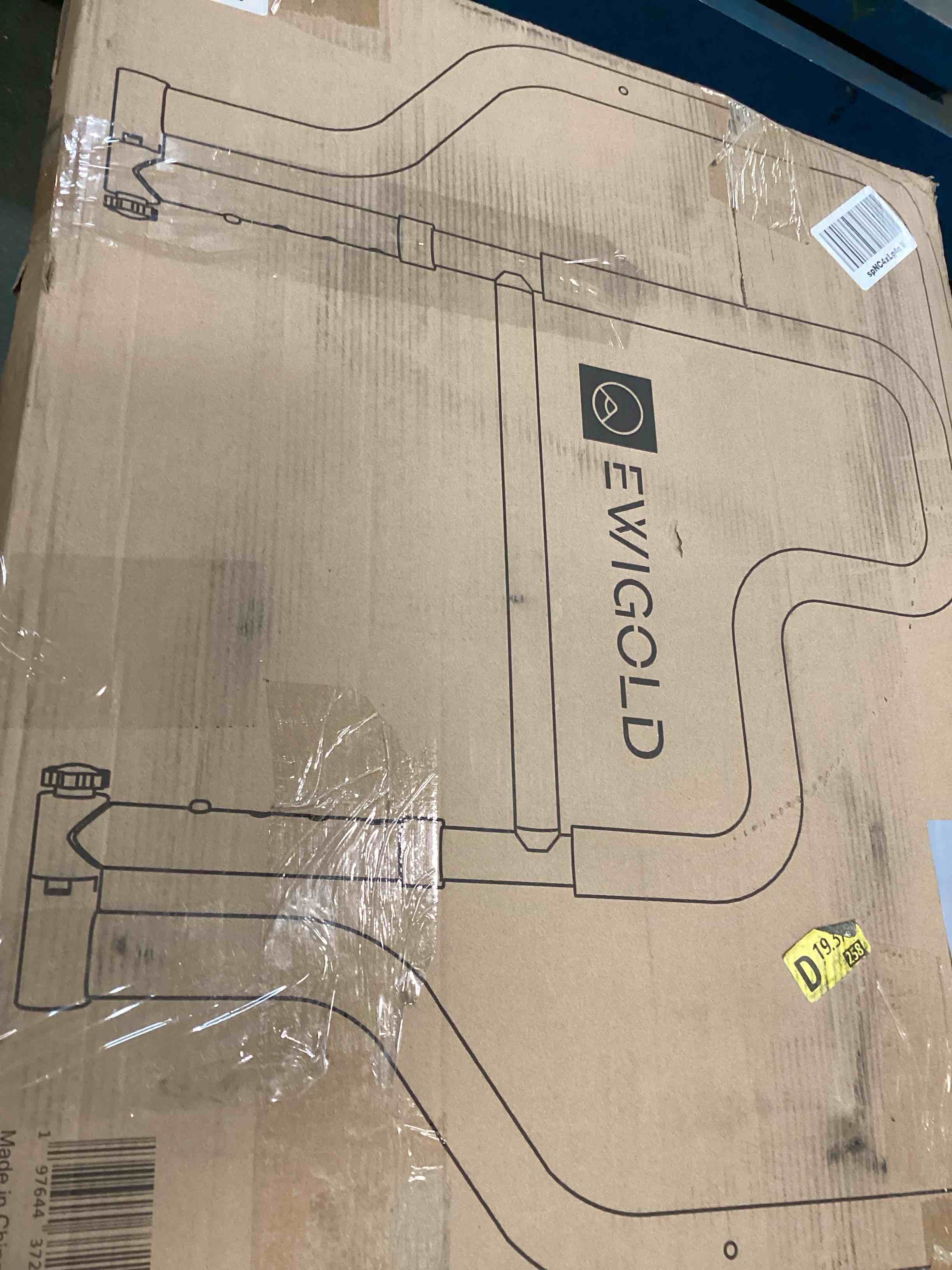 https://s3.amazonaws.com/lotting-images-prod/bidfta/BLU6516530_1718395354384.jpeg