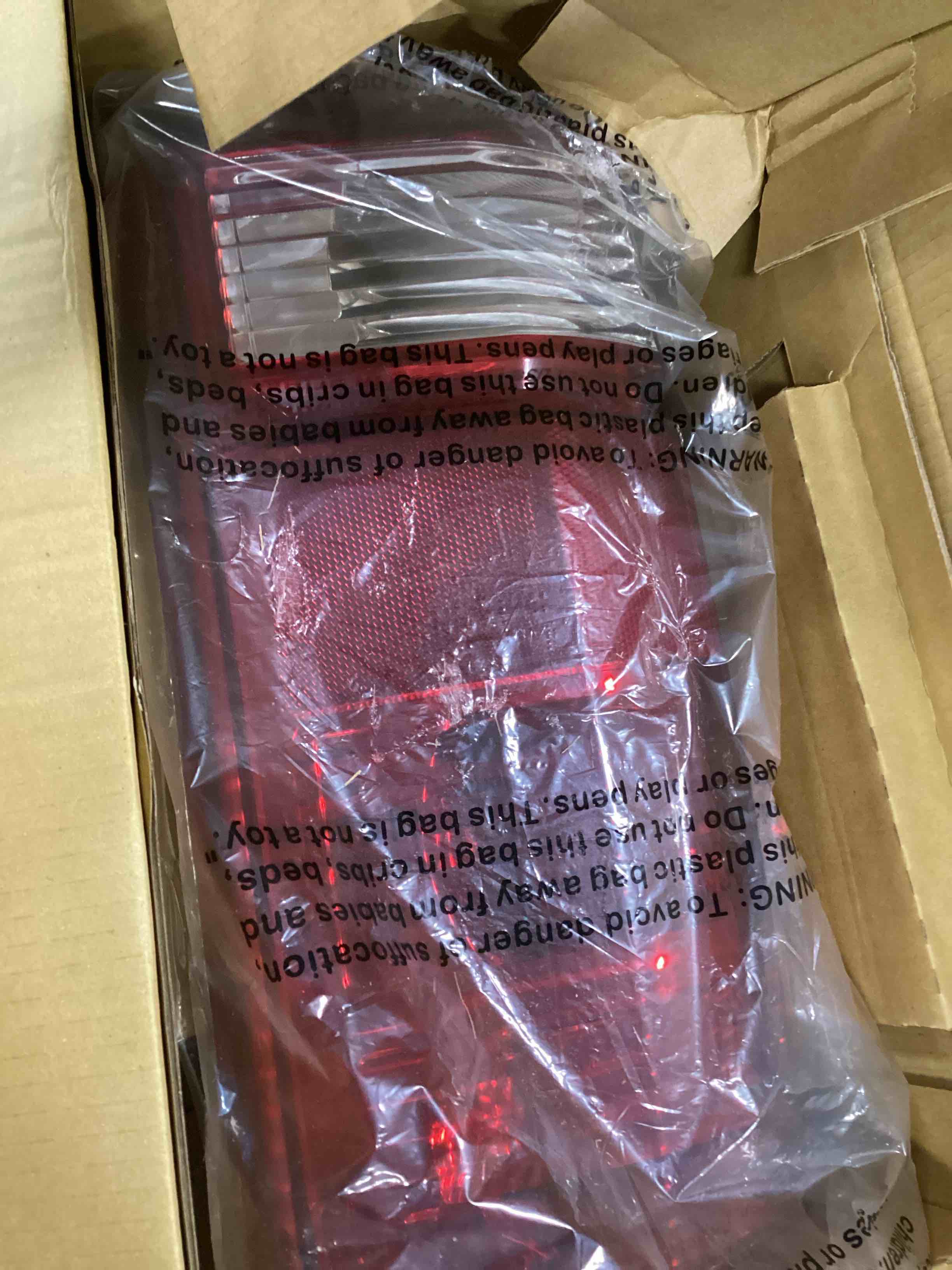 https://s3.amazonaws.com/lotting-images-prod/bidfta/BLU6516602_1718450088128.jpeg