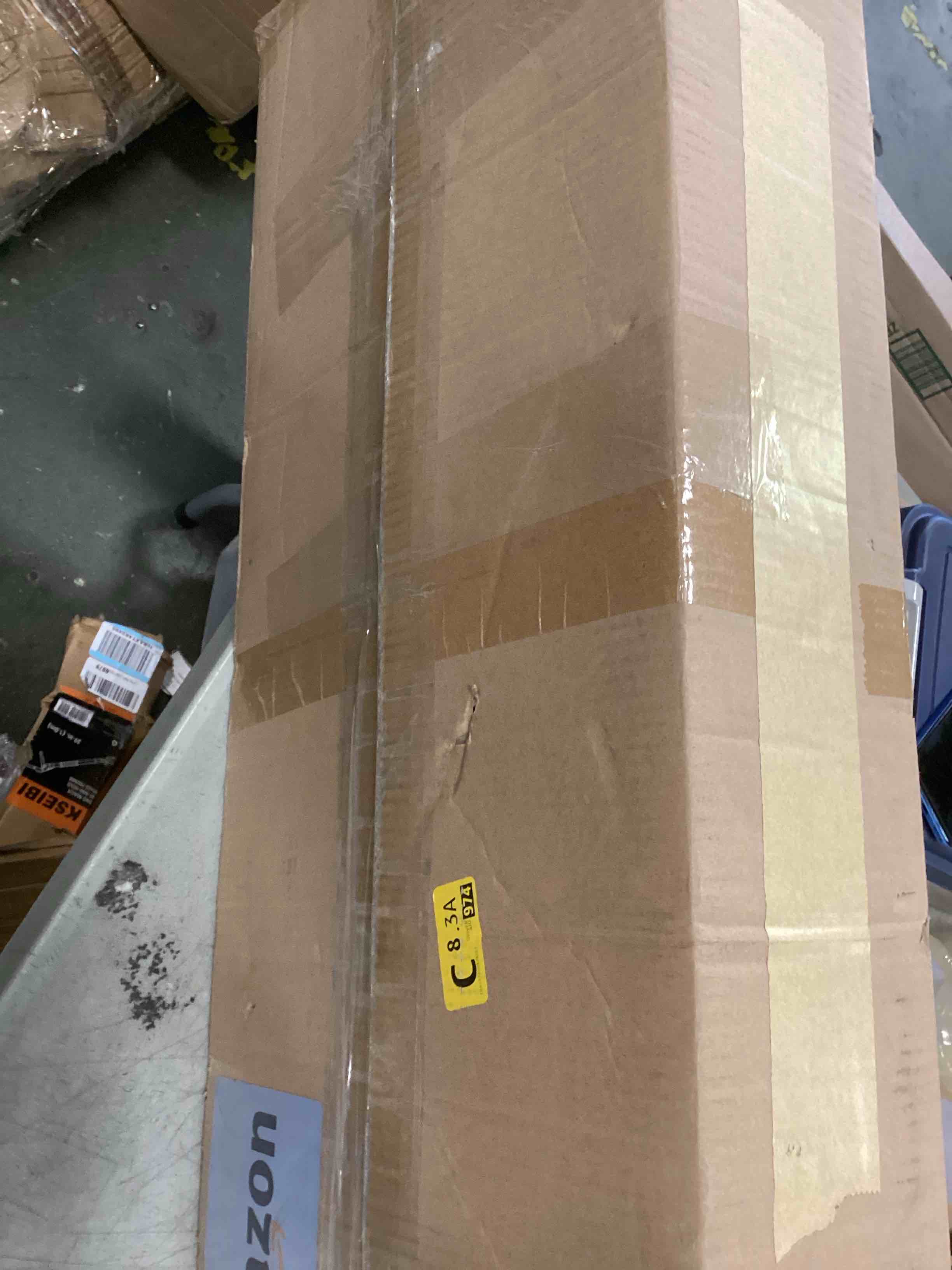 https://s3.amazonaws.com/lotting-images-prod/bidfta/BLU6517348_1718814570877.jpeg