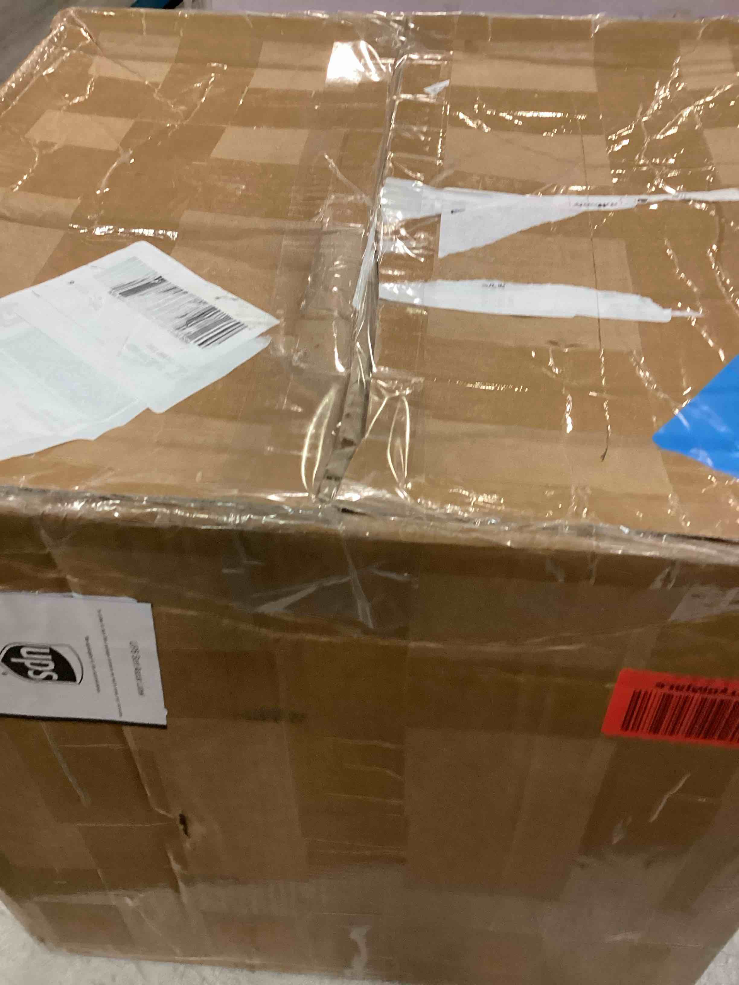 https://s3.amazonaws.com/lotting-images-prod/bidfta/BLU6518009_1718467663305.jpeg