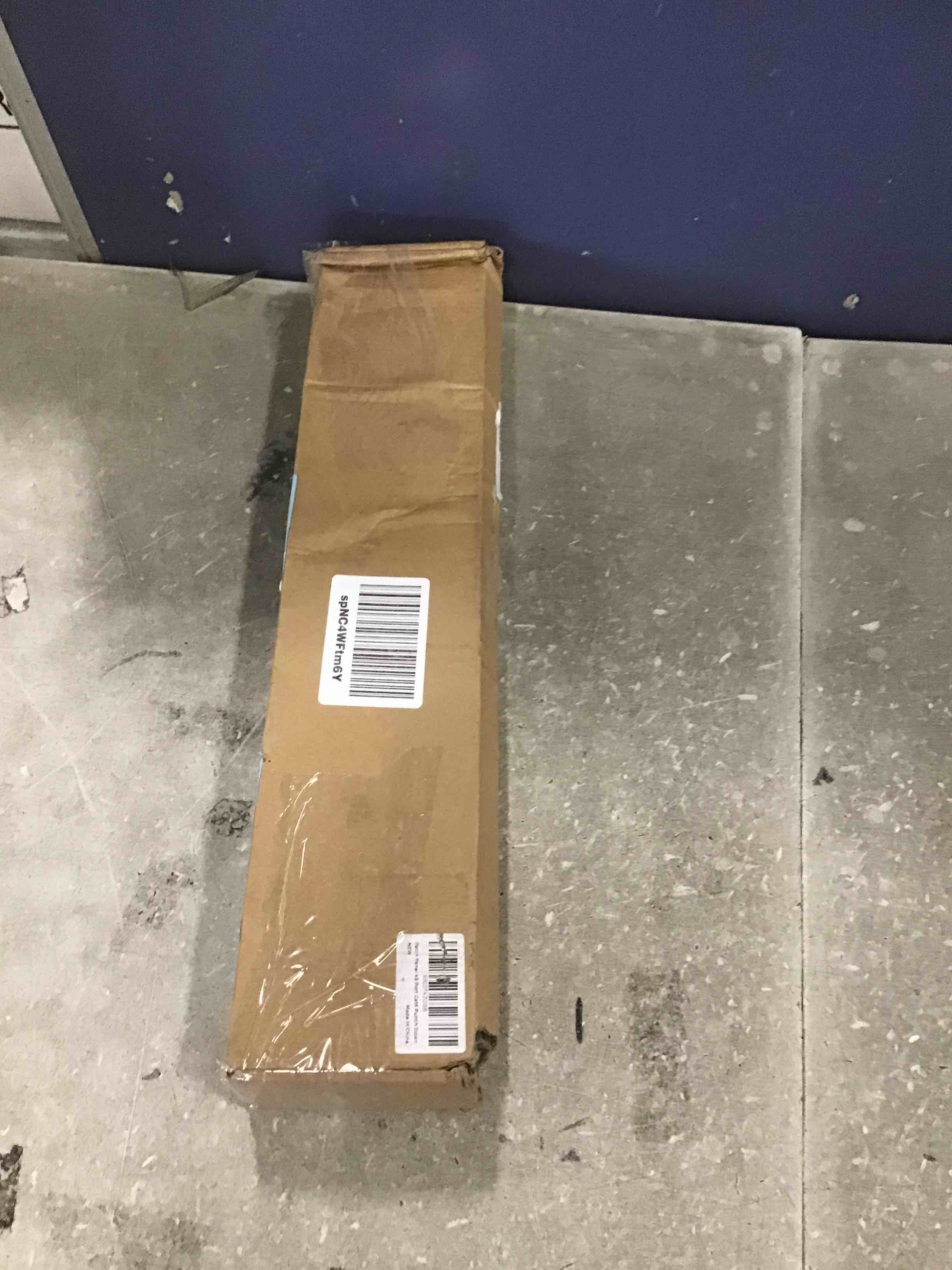 https://s3.amazonaws.com/lotting-images-prod/bidfta/BLU6518263_1719317889999.jpeg