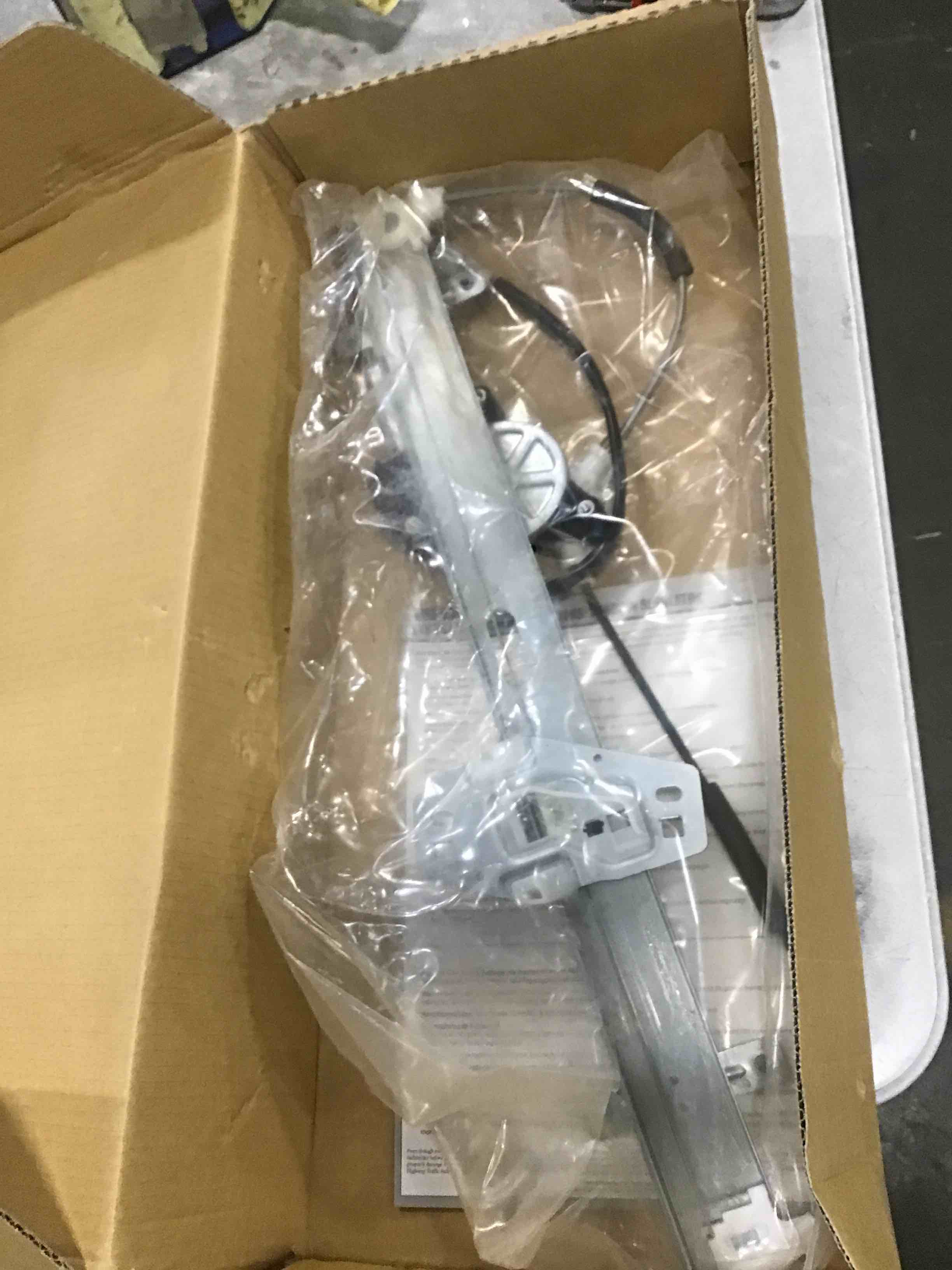 https://s3.amazonaws.com/lotting-images-prod/bidfta/BLU6518438_1718983652823.jpeg