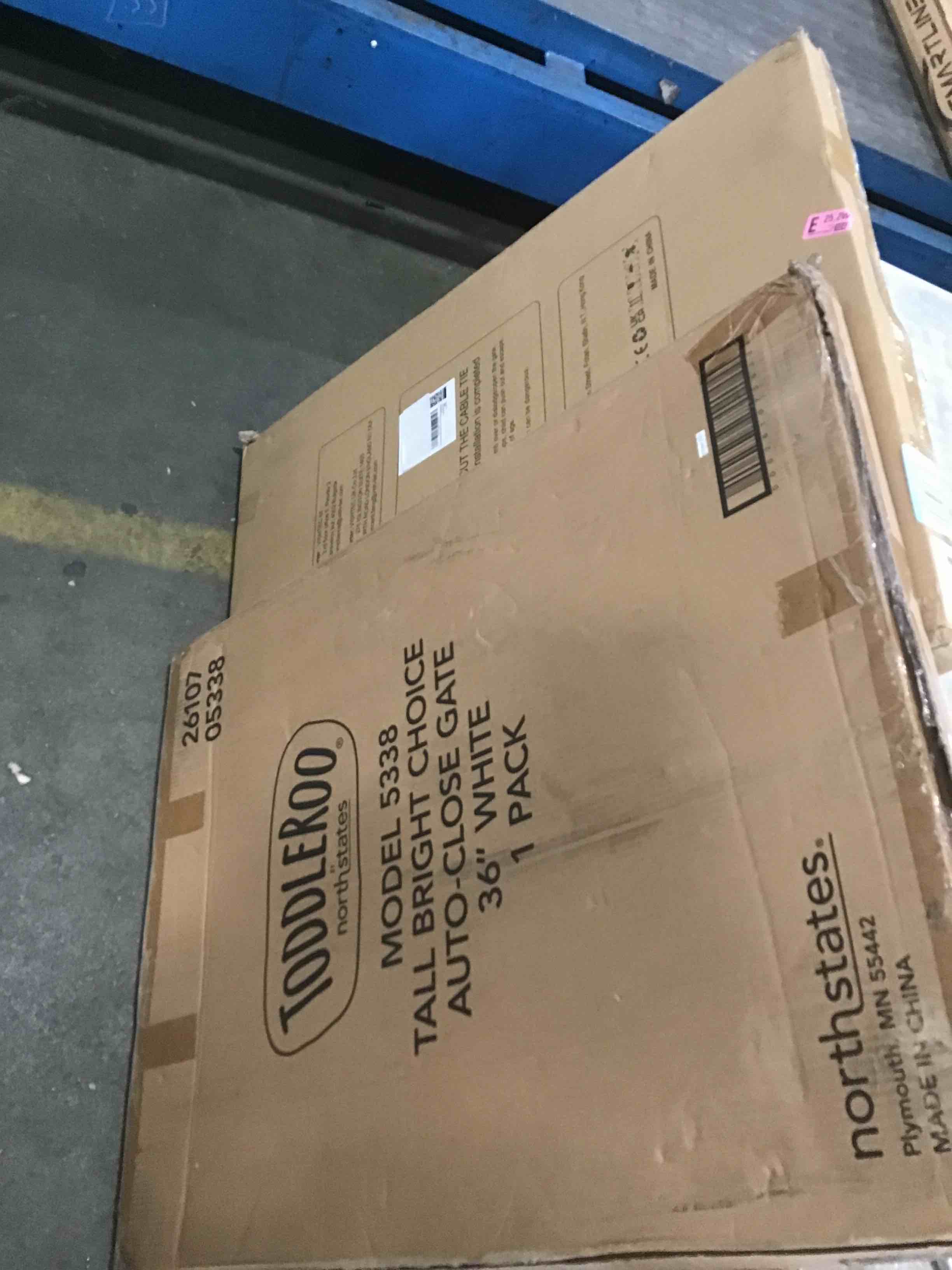 https://s3.amazonaws.com/lotting-images-prod/bidfta/BLU6518548_1719000913560.jpeg