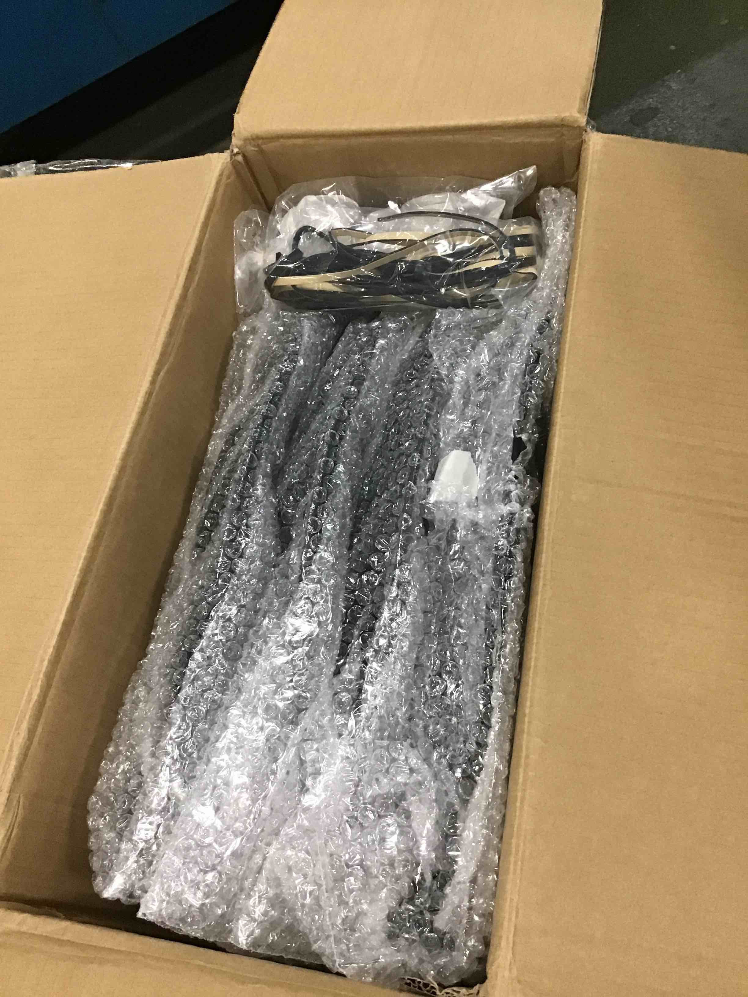 https://s3.amazonaws.com/lotting-images-prod/bidfta/BLU6518599_1719014370285.jpeg