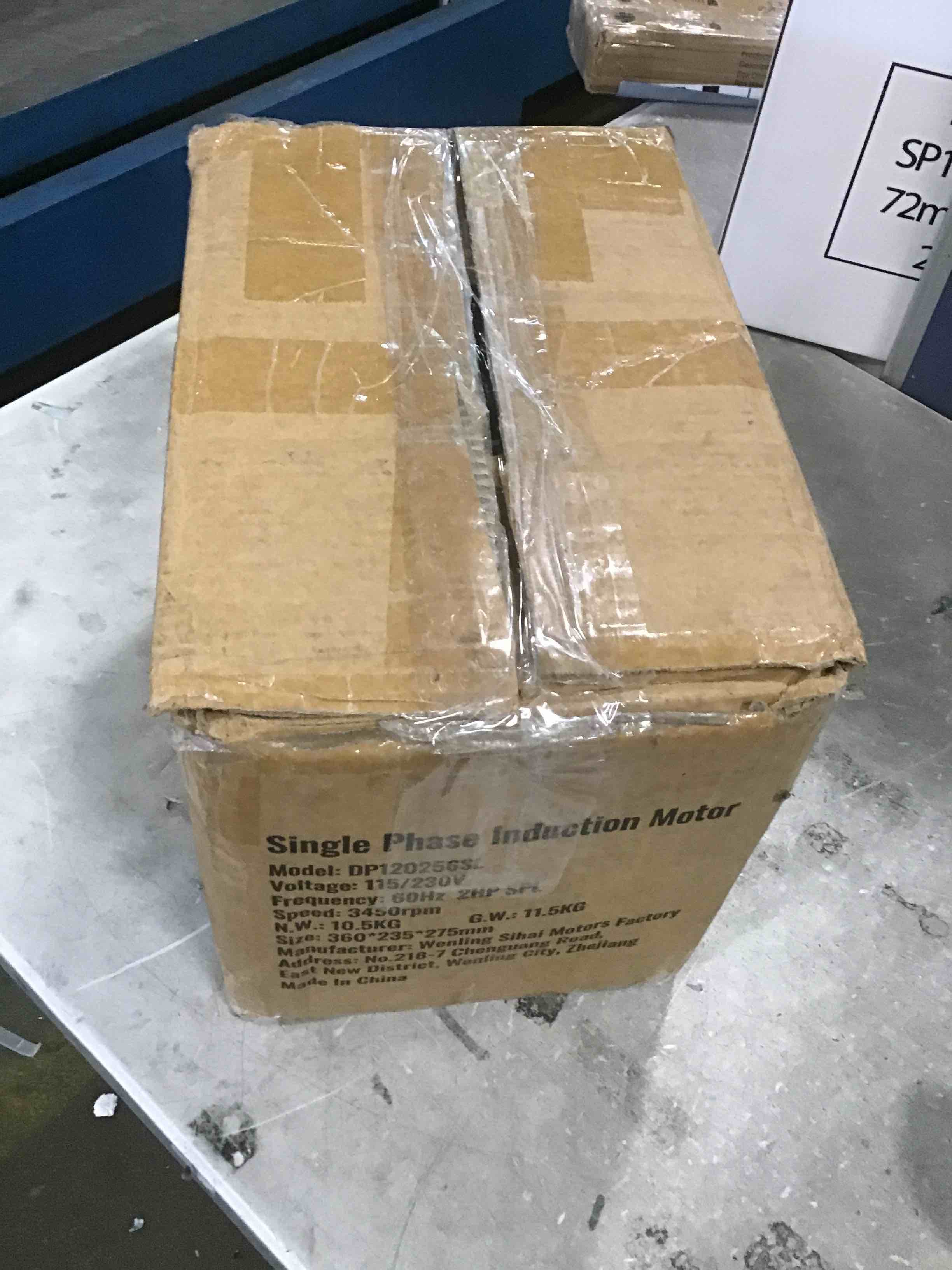 https://s3.amazonaws.com/lotting-images-prod/bidfta/BLU6518988_1719323270879.jpeg
