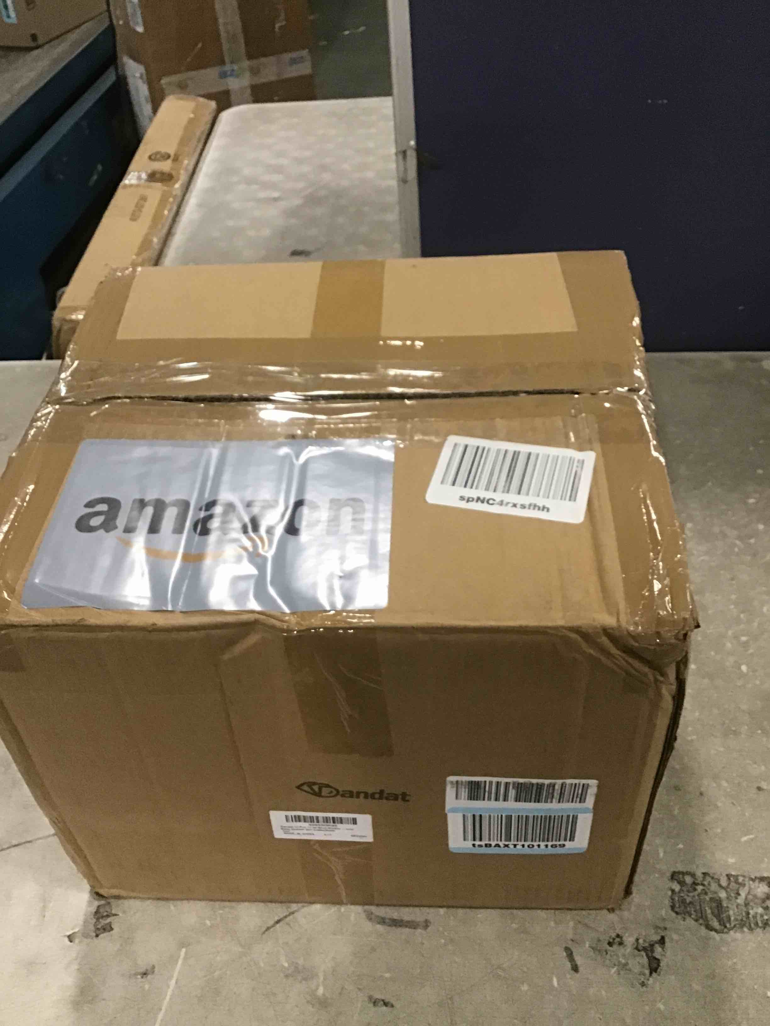 https://s3.amazonaws.com/lotting-images-prod/bidfta/BLU6519082_1719337903322.jpeg