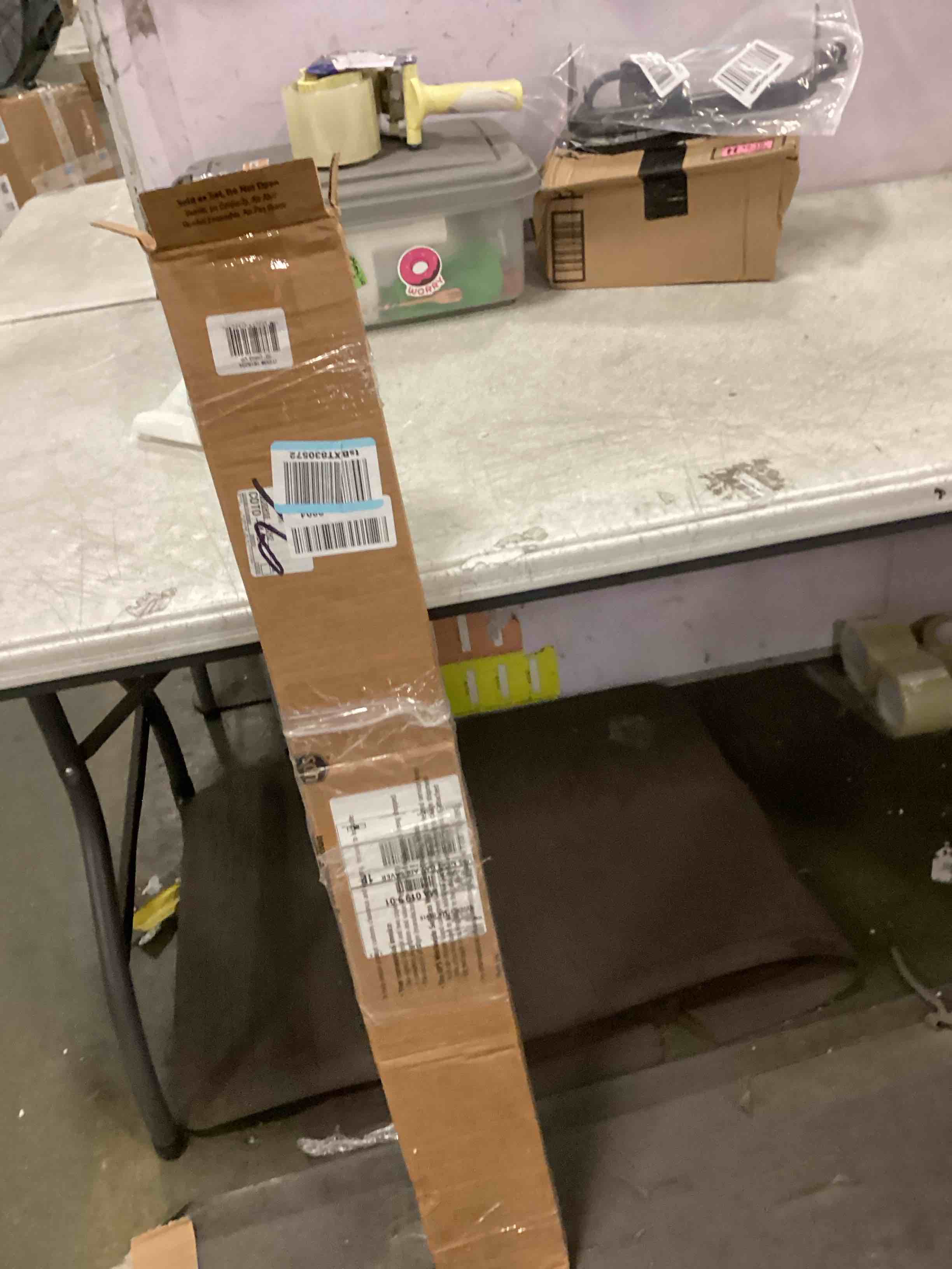 https://s3.amazonaws.com/lotting-images-prod/bidfta/BLU6519391_1719439134647.jpeg