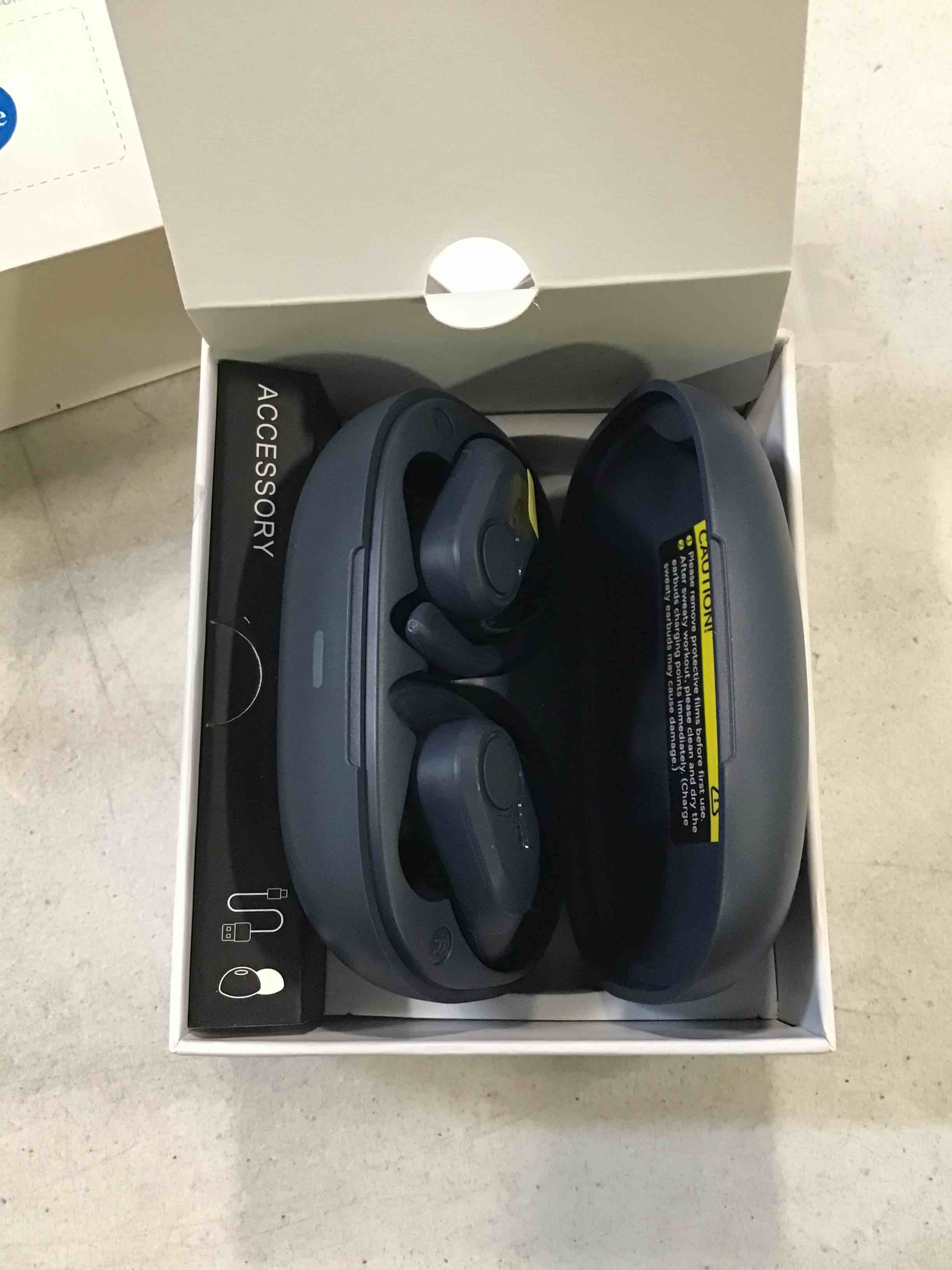https://s3.amazonaws.com/lotting-images-prod/bidfta/BLU6520984_1718380021248.jpeg