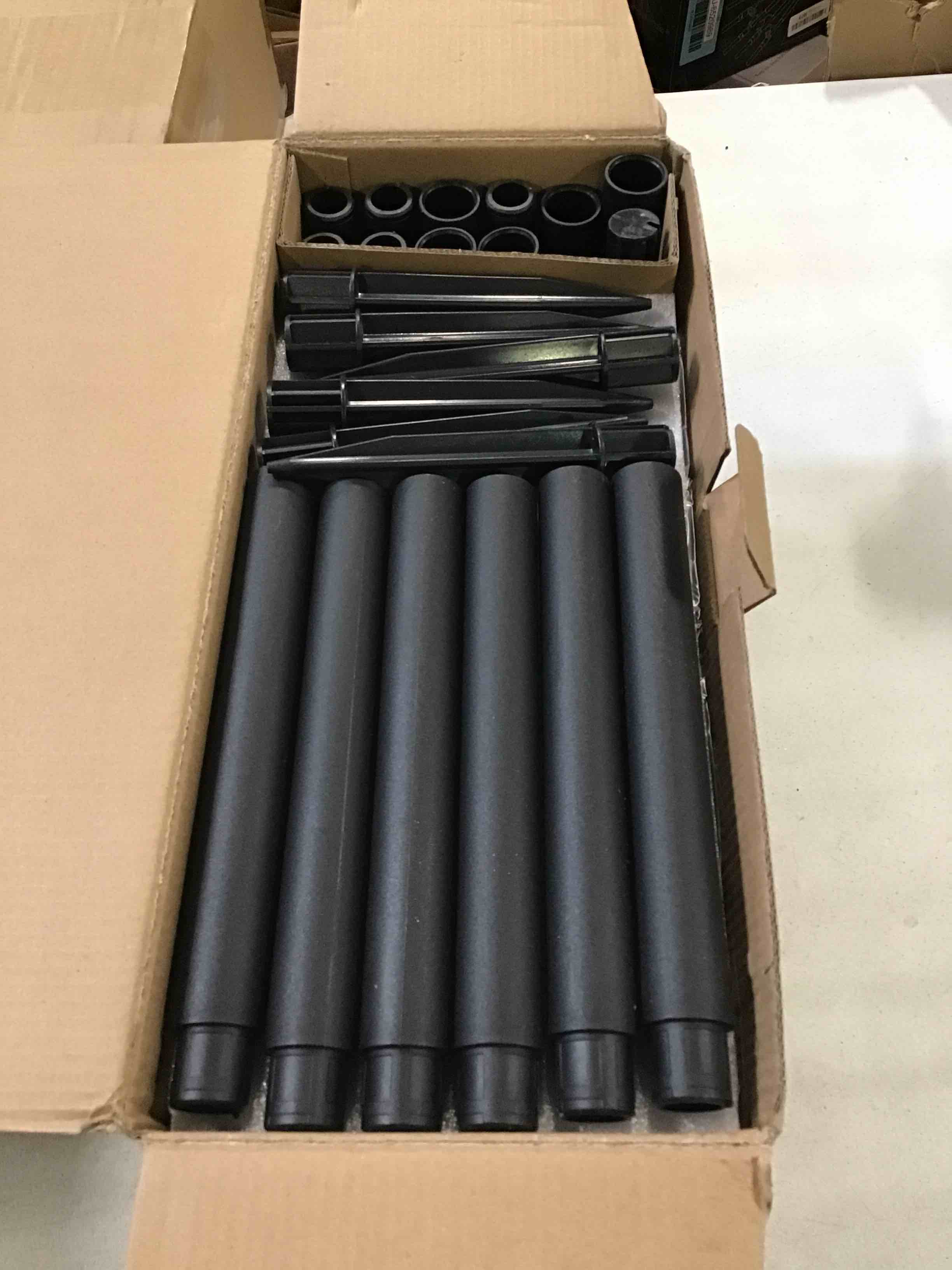 https://s3.amazonaws.com/lotting-images-prod/bidfta/BLU6520990_1718380366182.jpeg