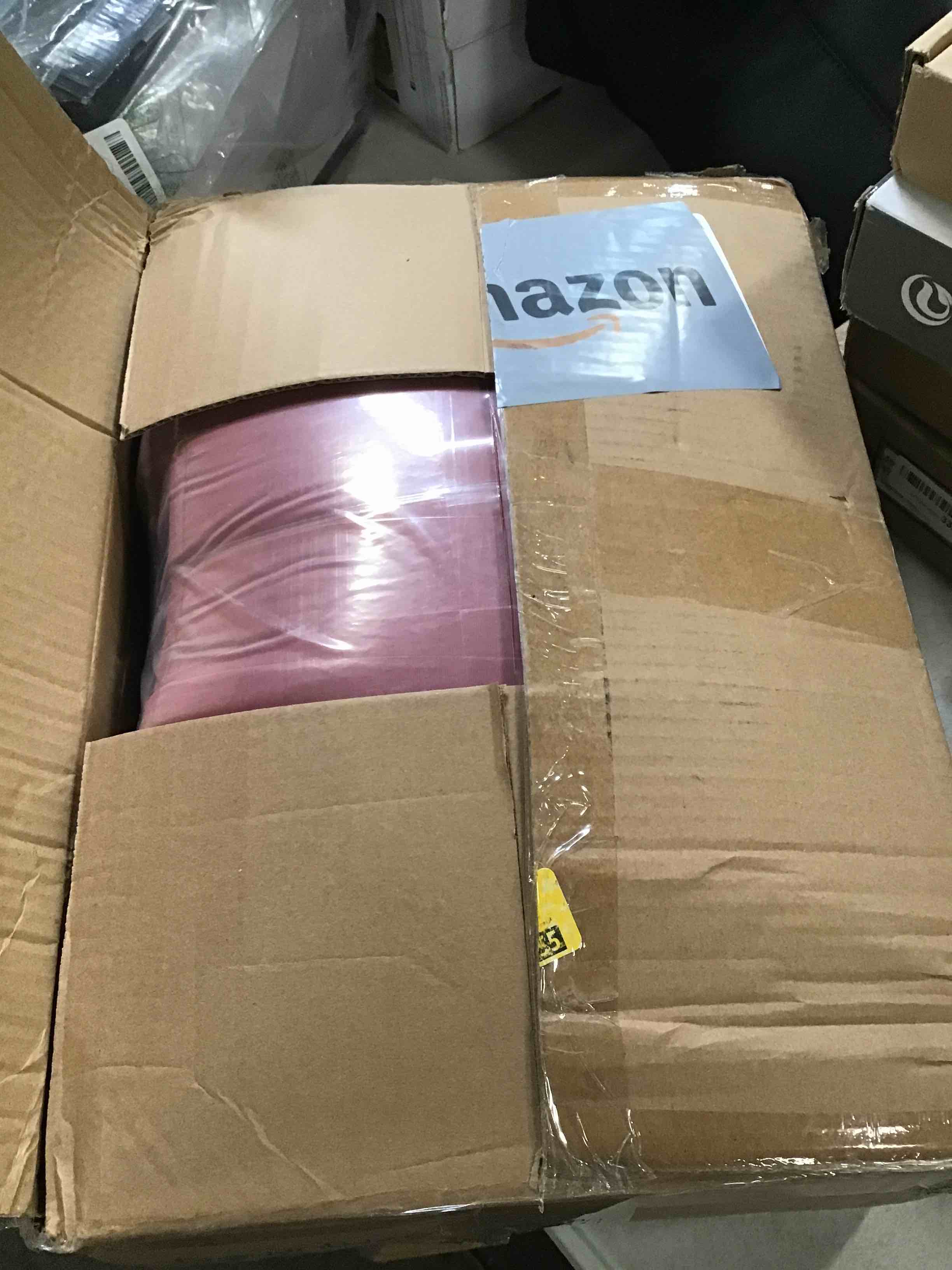 https://s3.amazonaws.com/lotting-images-prod/bidfta/BLU6521014_1718385418364.jpeg