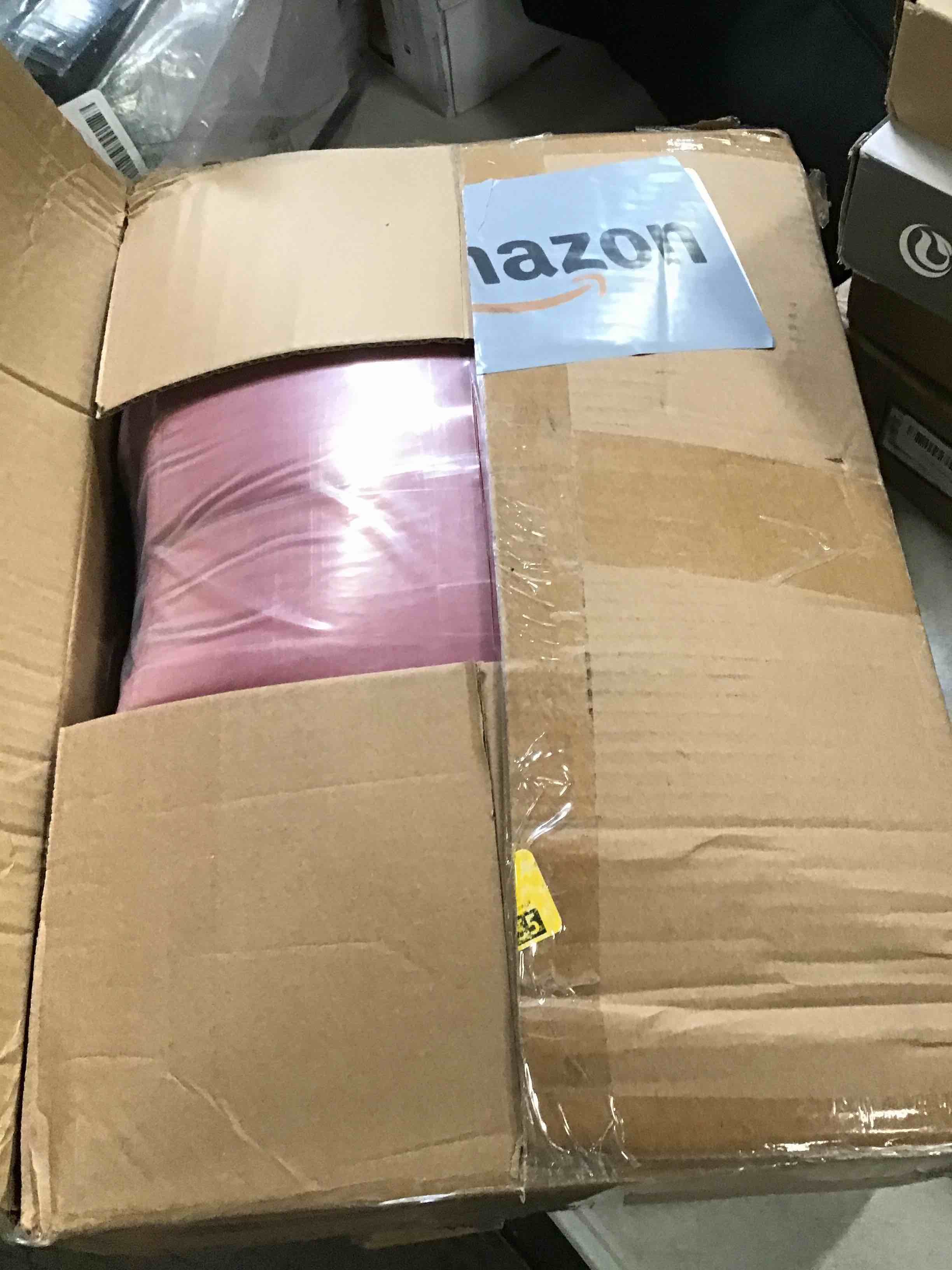 https://s3.amazonaws.com/lotting-images-prod/bidfta/BLU6521014_1718385419465.jpeg