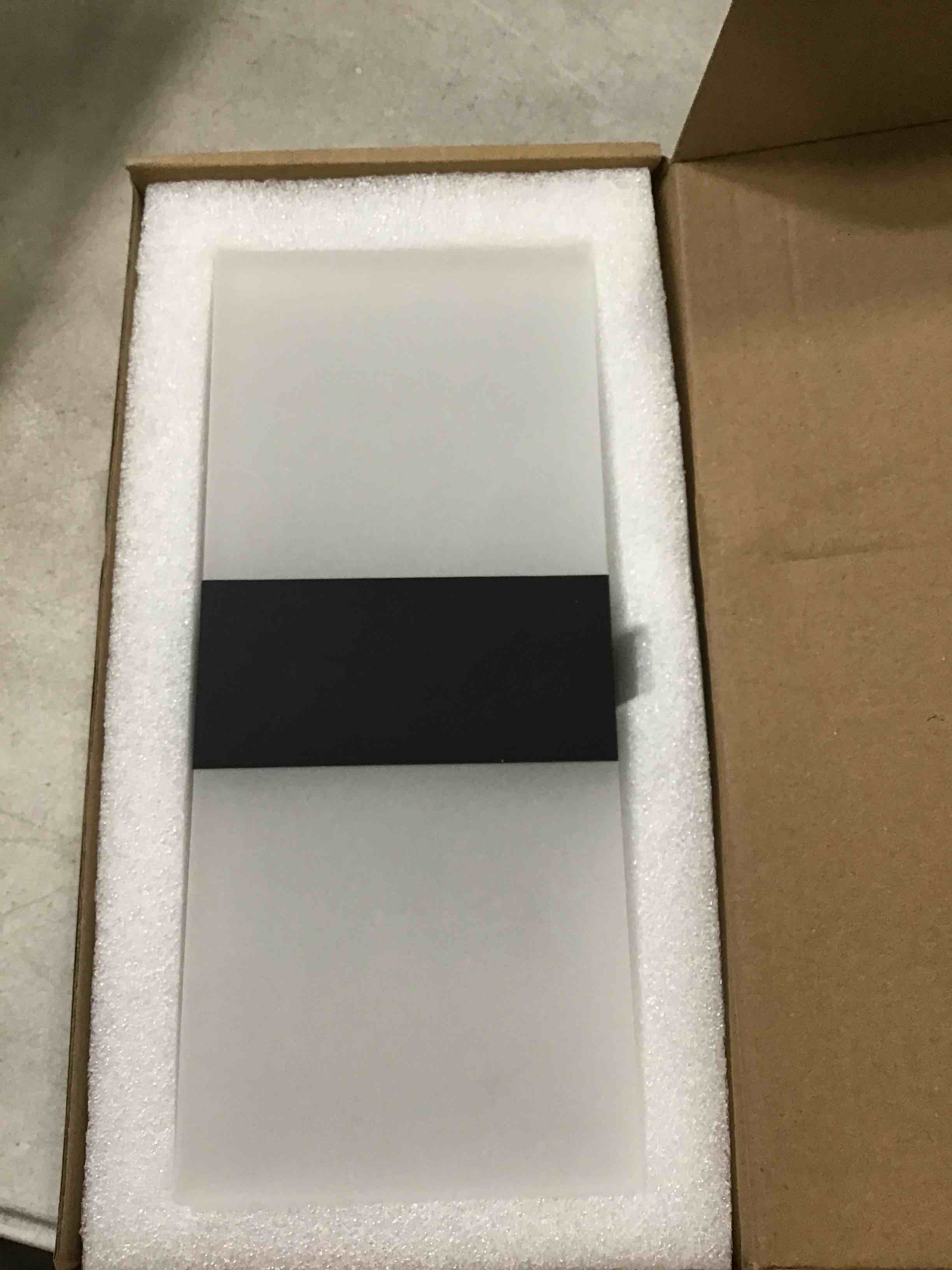 https://s3.amazonaws.com/lotting-images-prod/bidfta/BLU6521257_1718456224822.jpeg