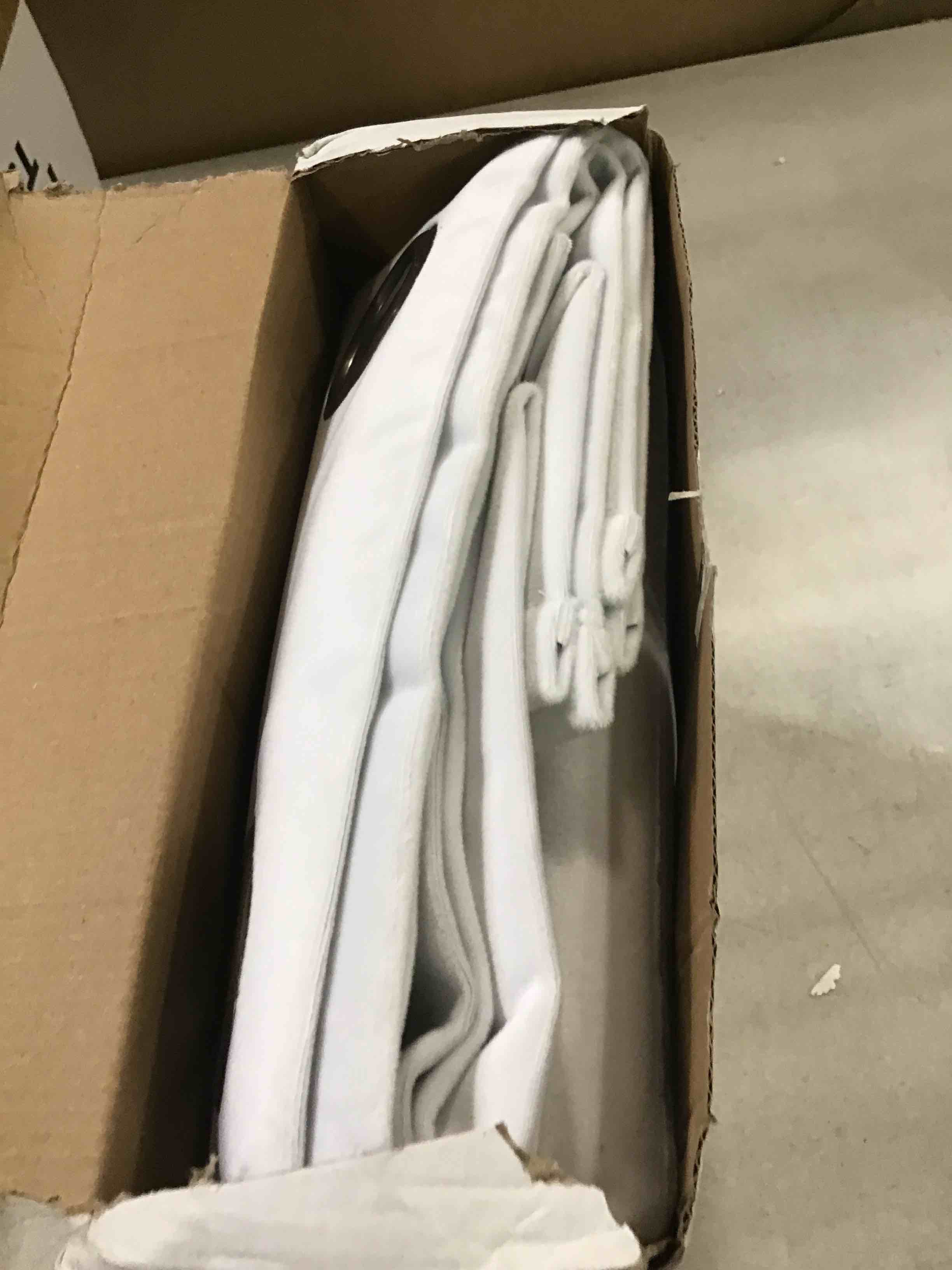 https://s3.amazonaws.com/lotting-images-prod/bidfta/BLU6521271_1718458462693.jpeg