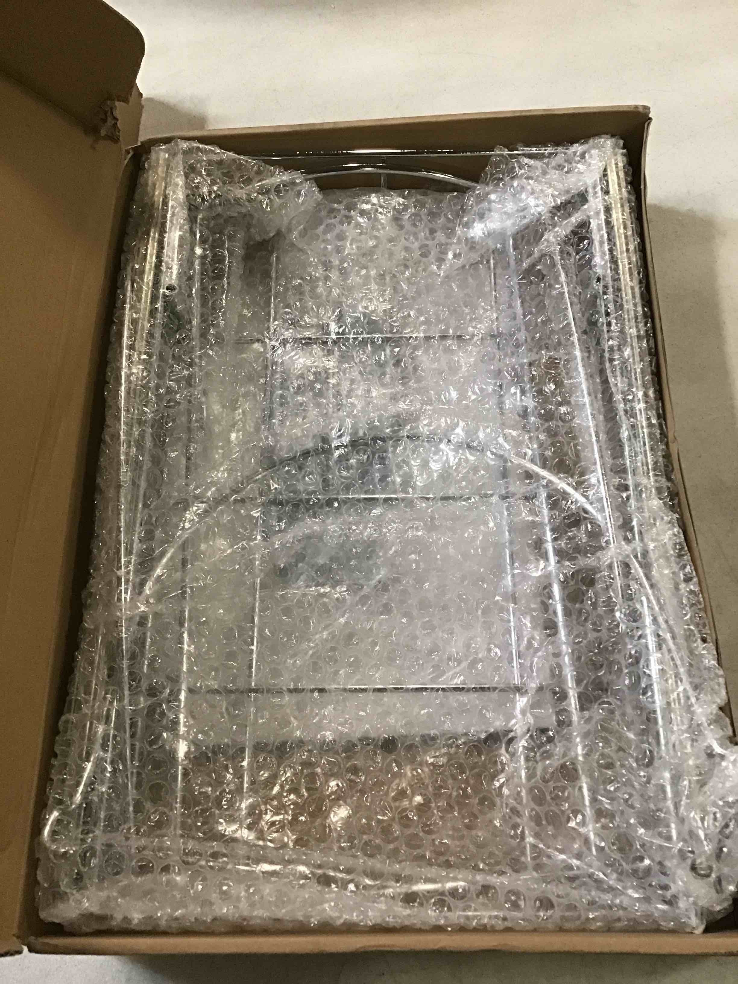 https://s3.amazonaws.com/lotting-images-prod/bidfta/BLU6521478_1718476537903.jpeg