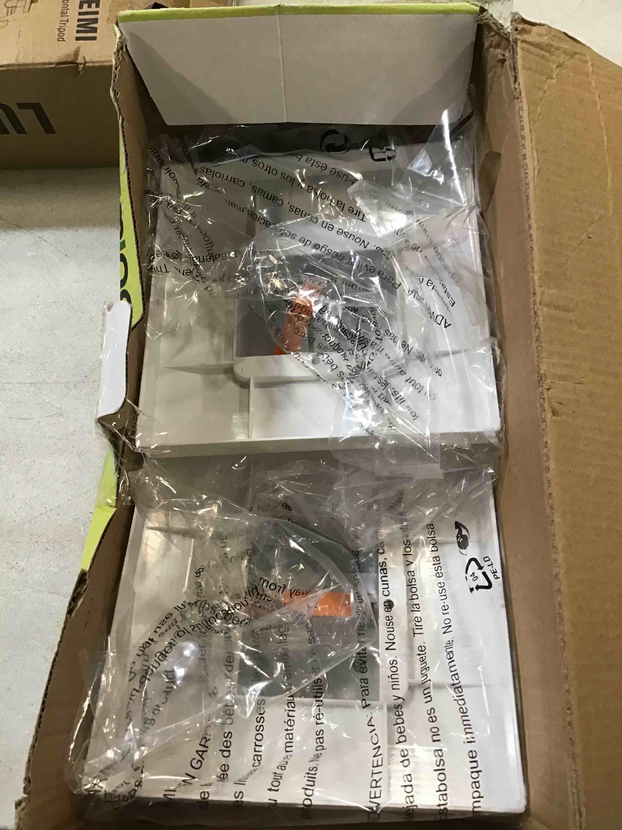 https://s3.amazonaws.com/lotting-images-prod/bidfta/BLU6521498_1718477660426.jpeg