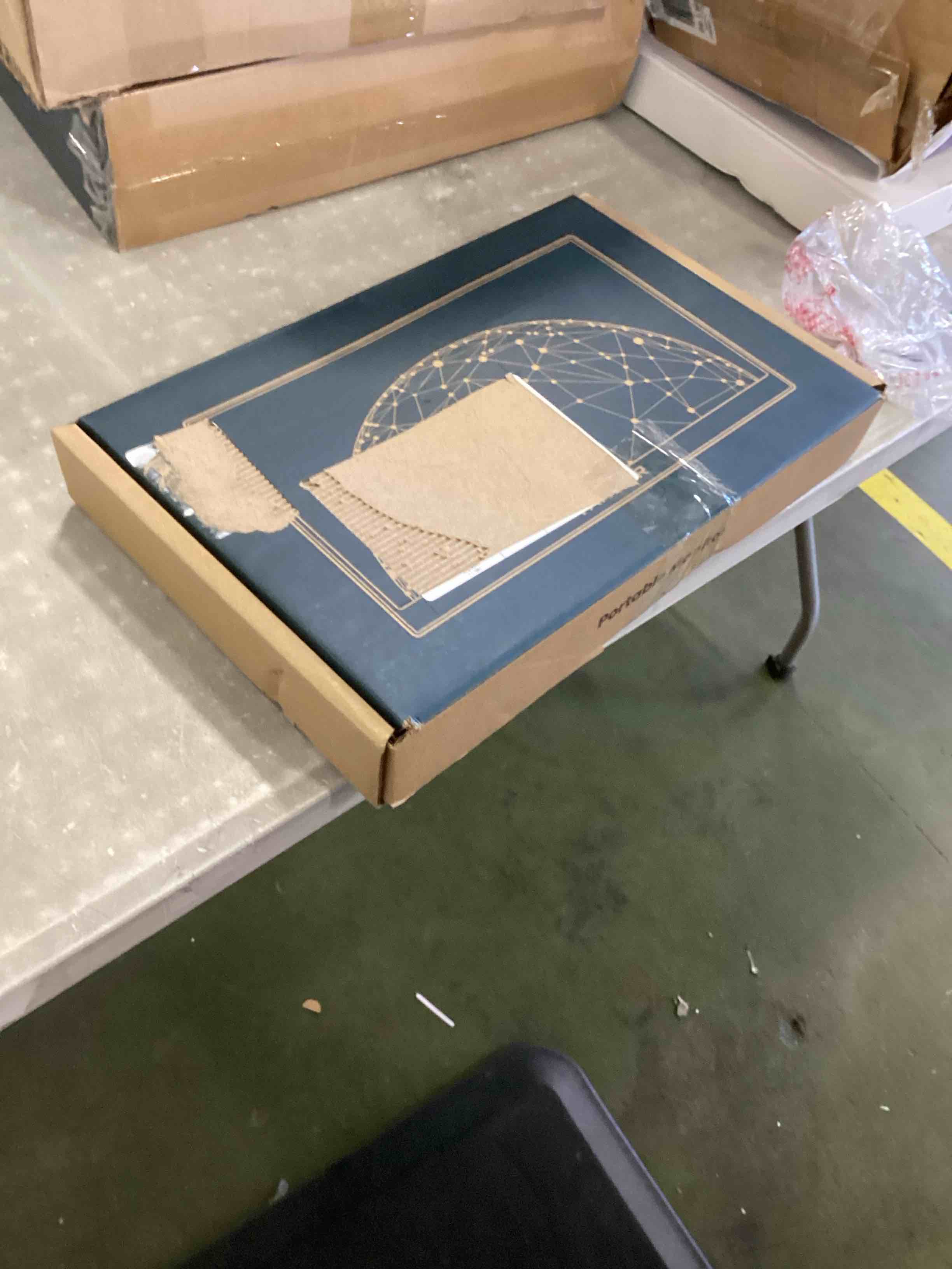 https://s3.amazonaws.com/lotting-images-prod/bidfta/BLU6523023_1719585346783.jpeg