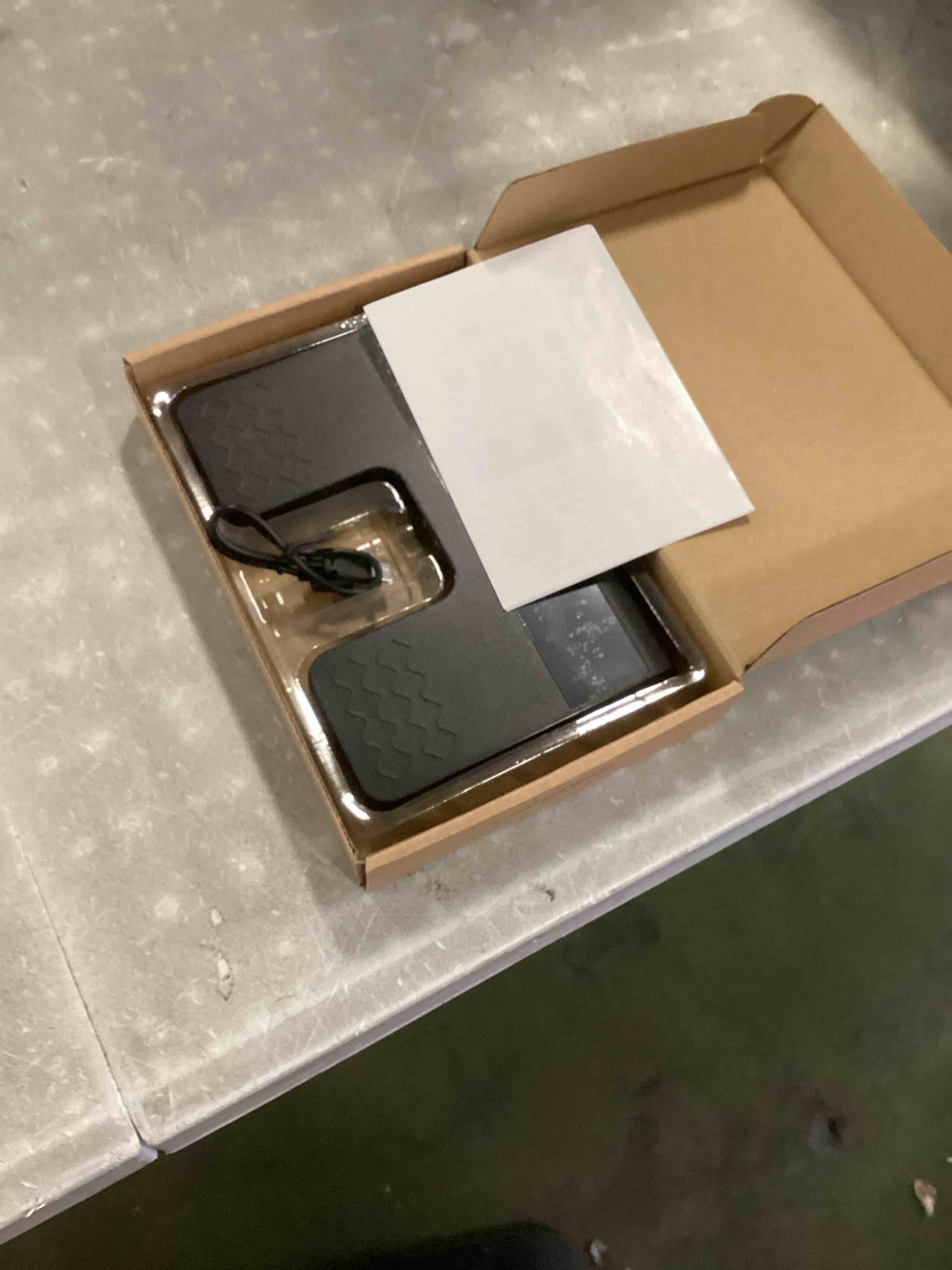 https://s3.amazonaws.com/lotting-images-prod/bidfta/BLU6523060_1719587977105.jpeg