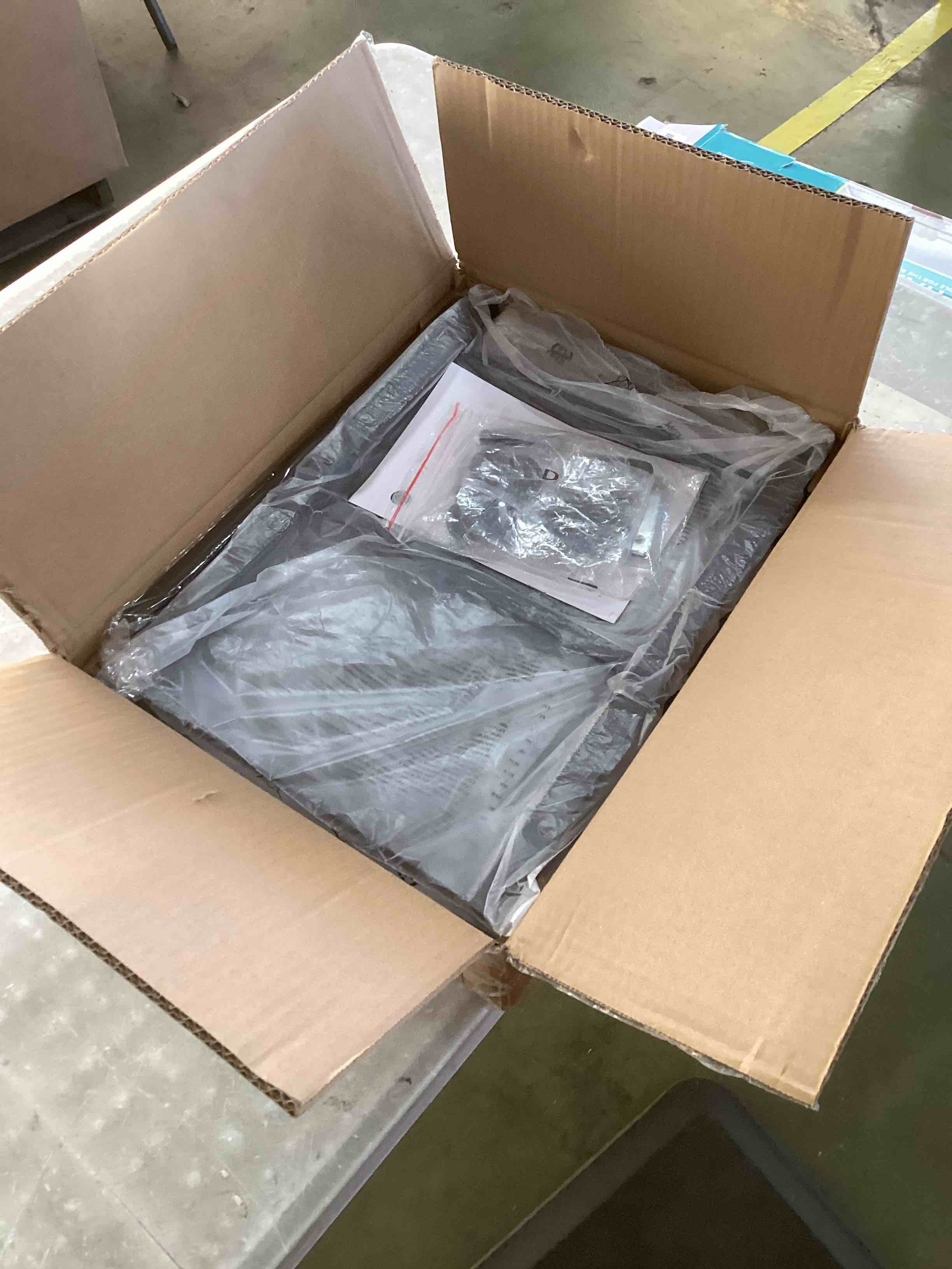 https://s3.amazonaws.com/lotting-images-prod/bidfta/BLU6523240_1719833622987.jpeg