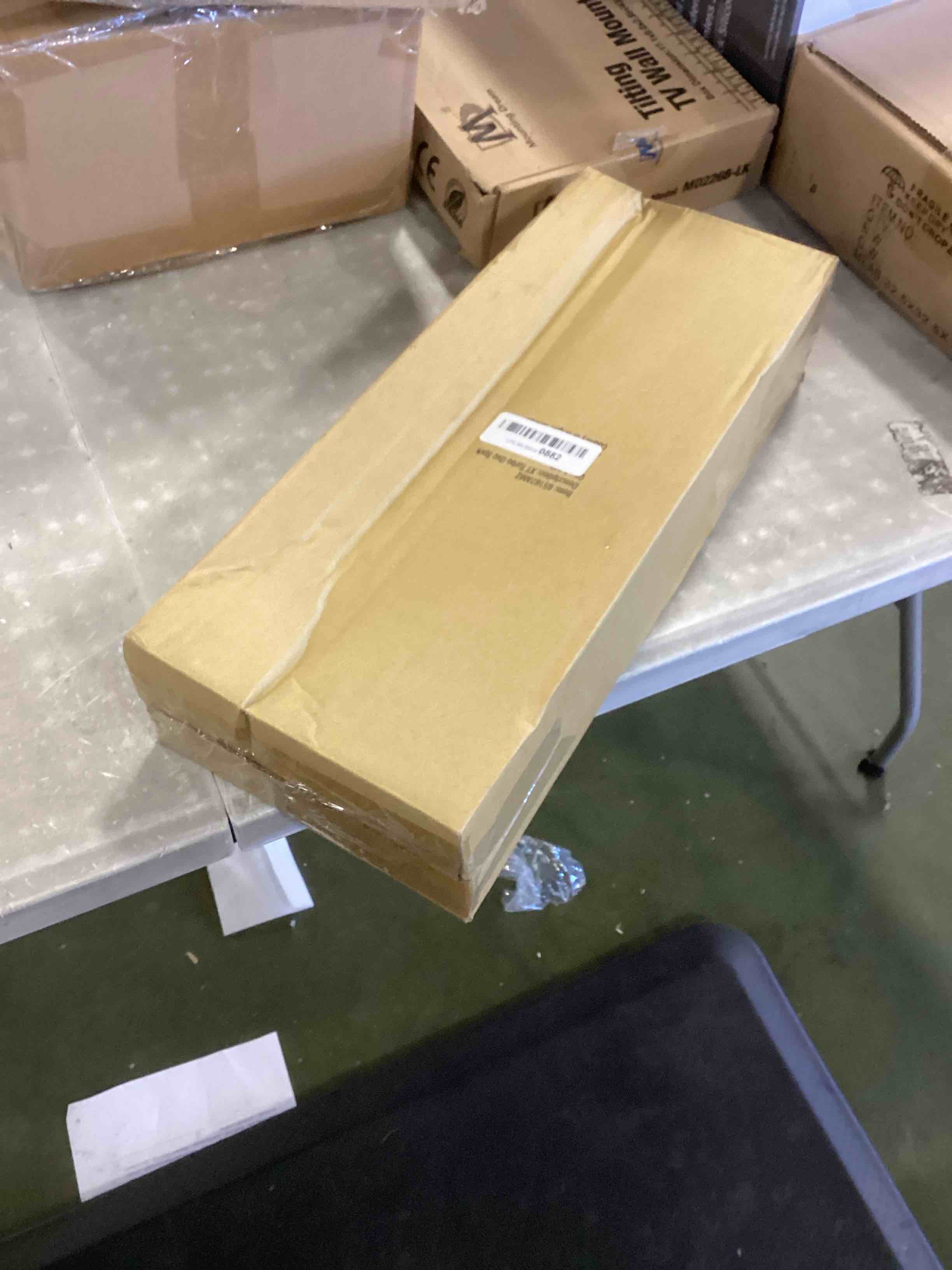 https://s3.amazonaws.com/lotting-images-prod/bidfta/BLU6523408_1719852170276.jpeg
