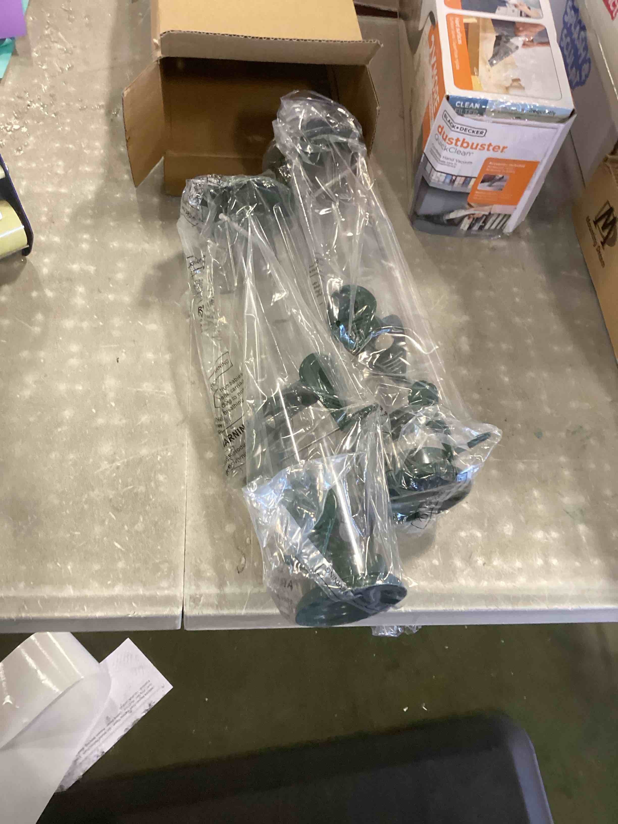 https://s3.amazonaws.com/lotting-images-prod/bidfta/BLU6523434_1719854583394.jpeg