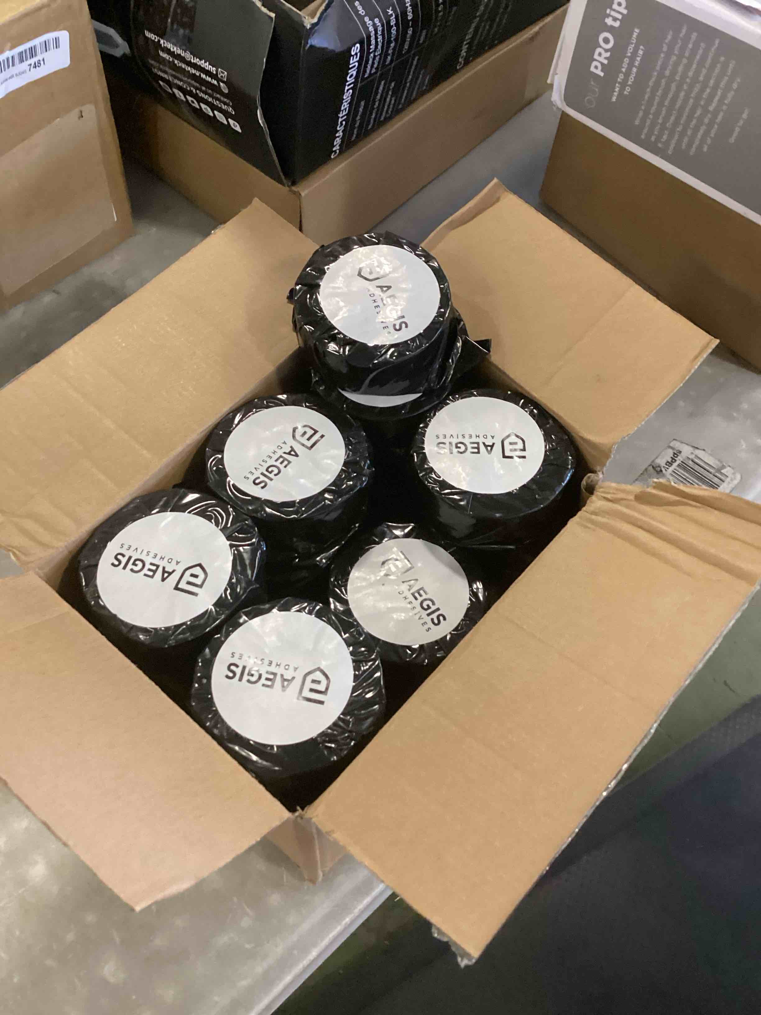 https://s3.amazonaws.com/lotting-images-prod/bidfta/BLU6523704_1719934730787.jpeg