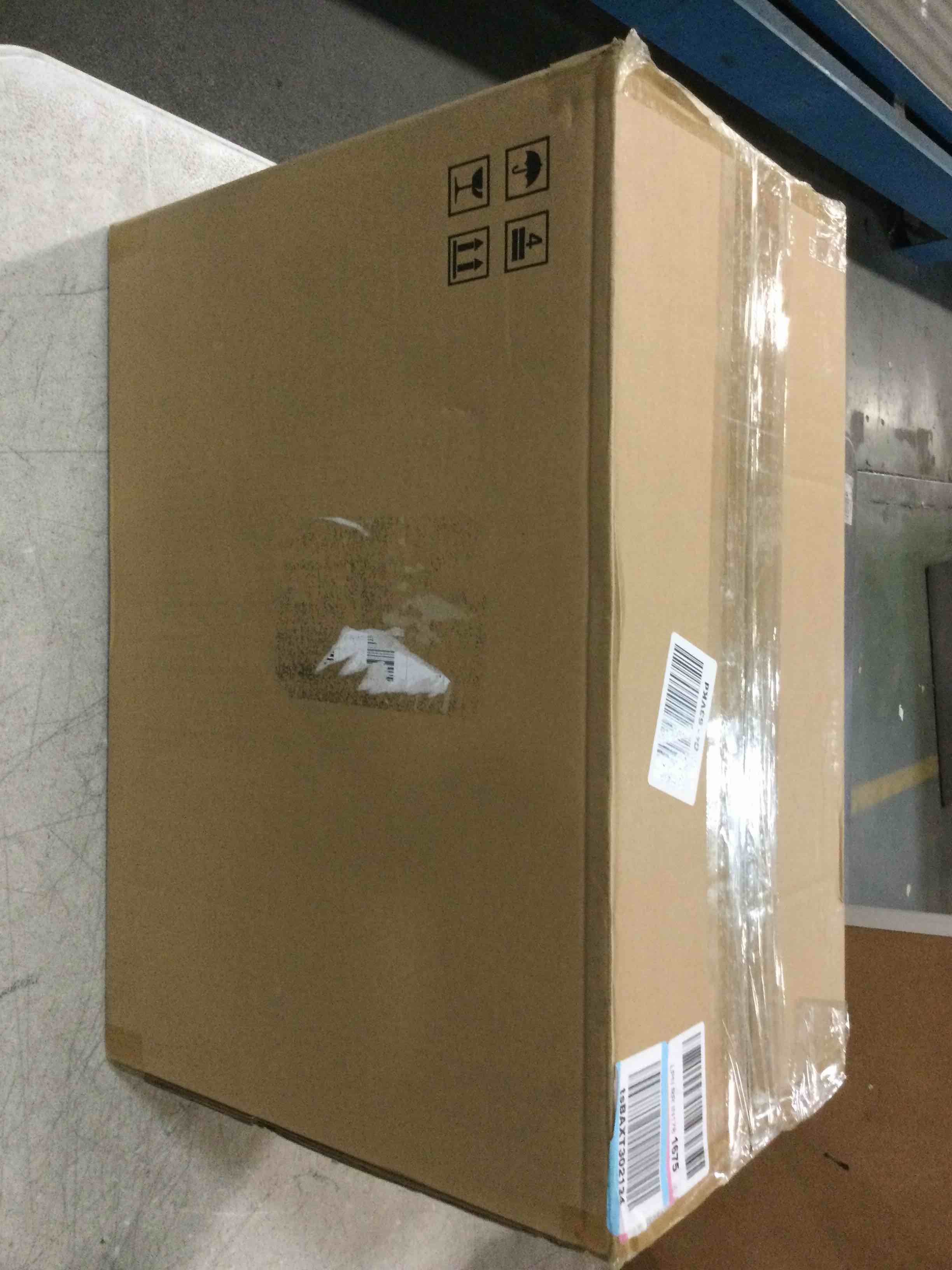 https://s3.amazonaws.com/lotting-images-prod/bidfta/BLU6525630_1719982484210.jpeg